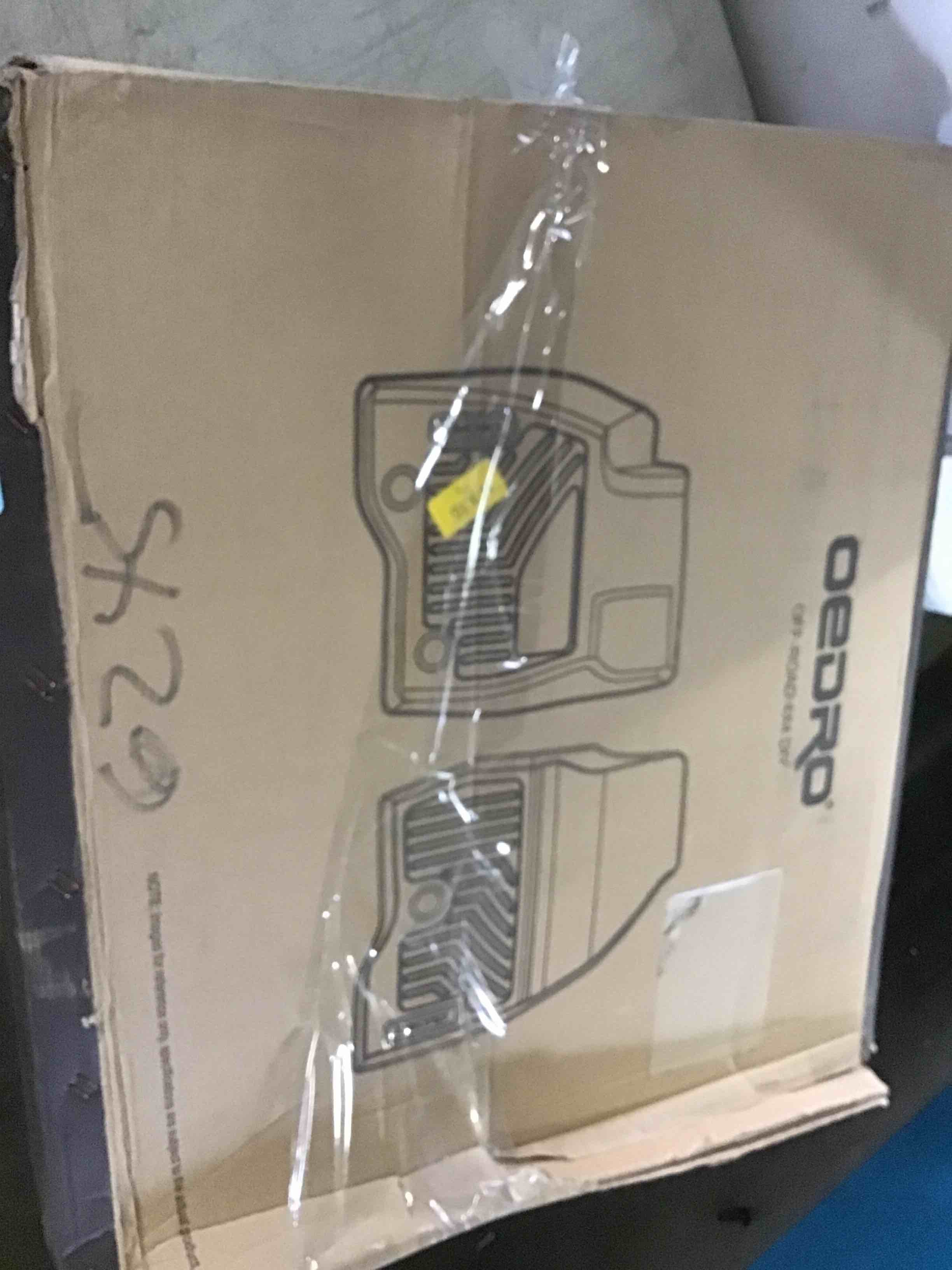https://s3.amazonaws.com/lotting-images-prod/bidfta/BLU5011683_1694021113746.jpeg