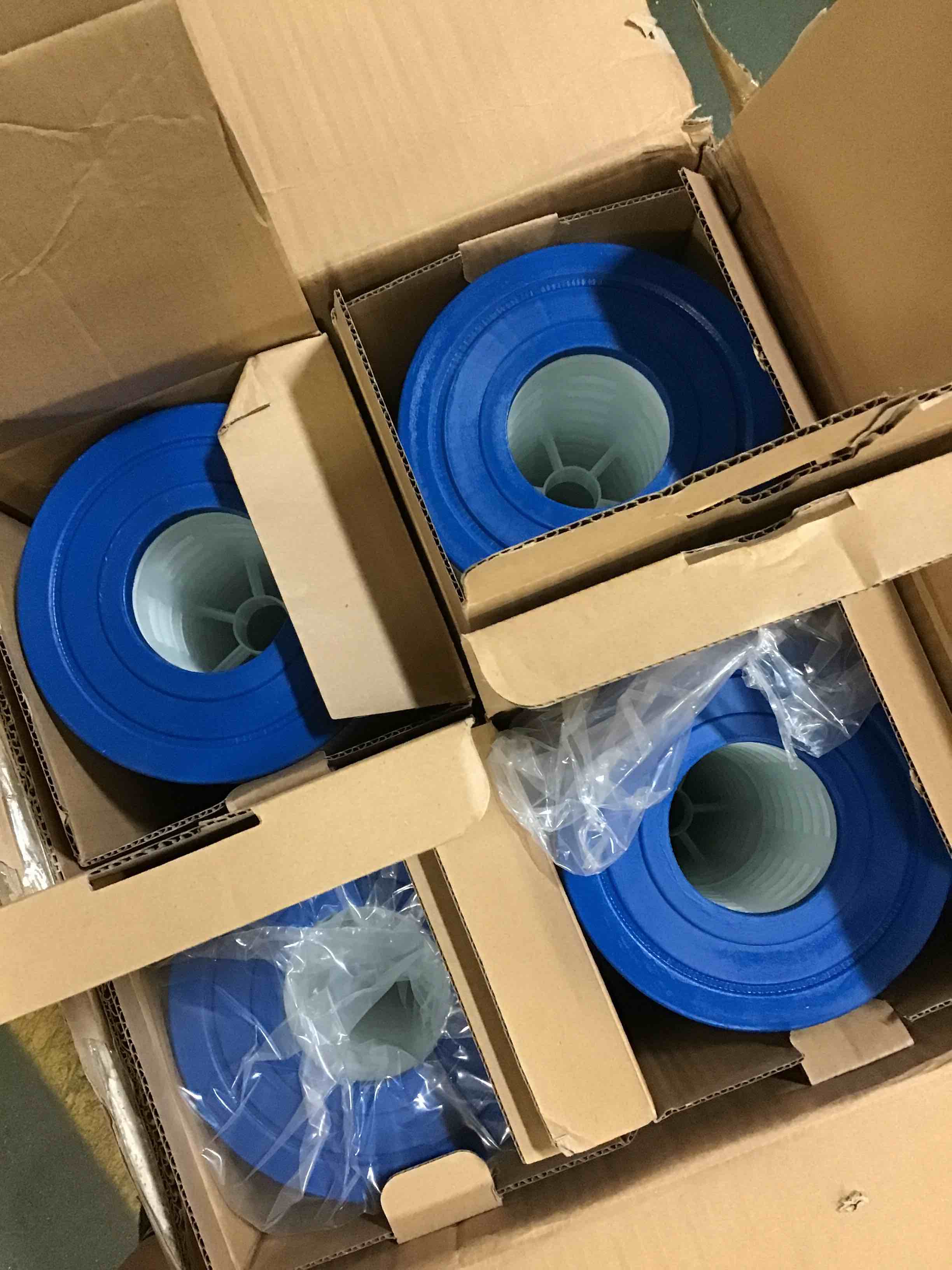 https://s3.amazonaws.com/lotting-images-prod/bidfta/BLU5018975_1687542491152.jpeg