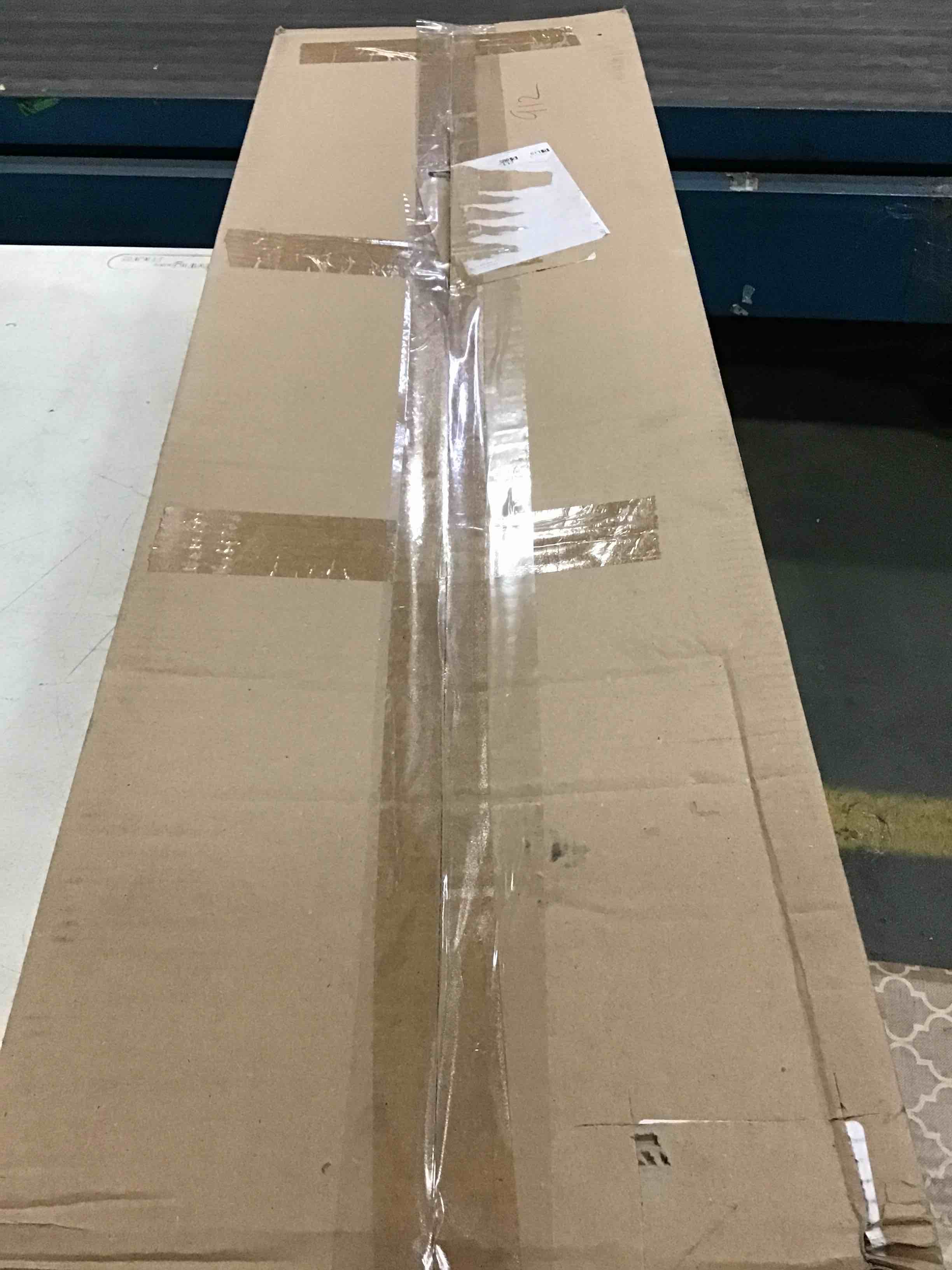 https://s3.amazonaws.com/lotting-images-prod/bidfta/BLU5019335_1687865672210.jpeg
