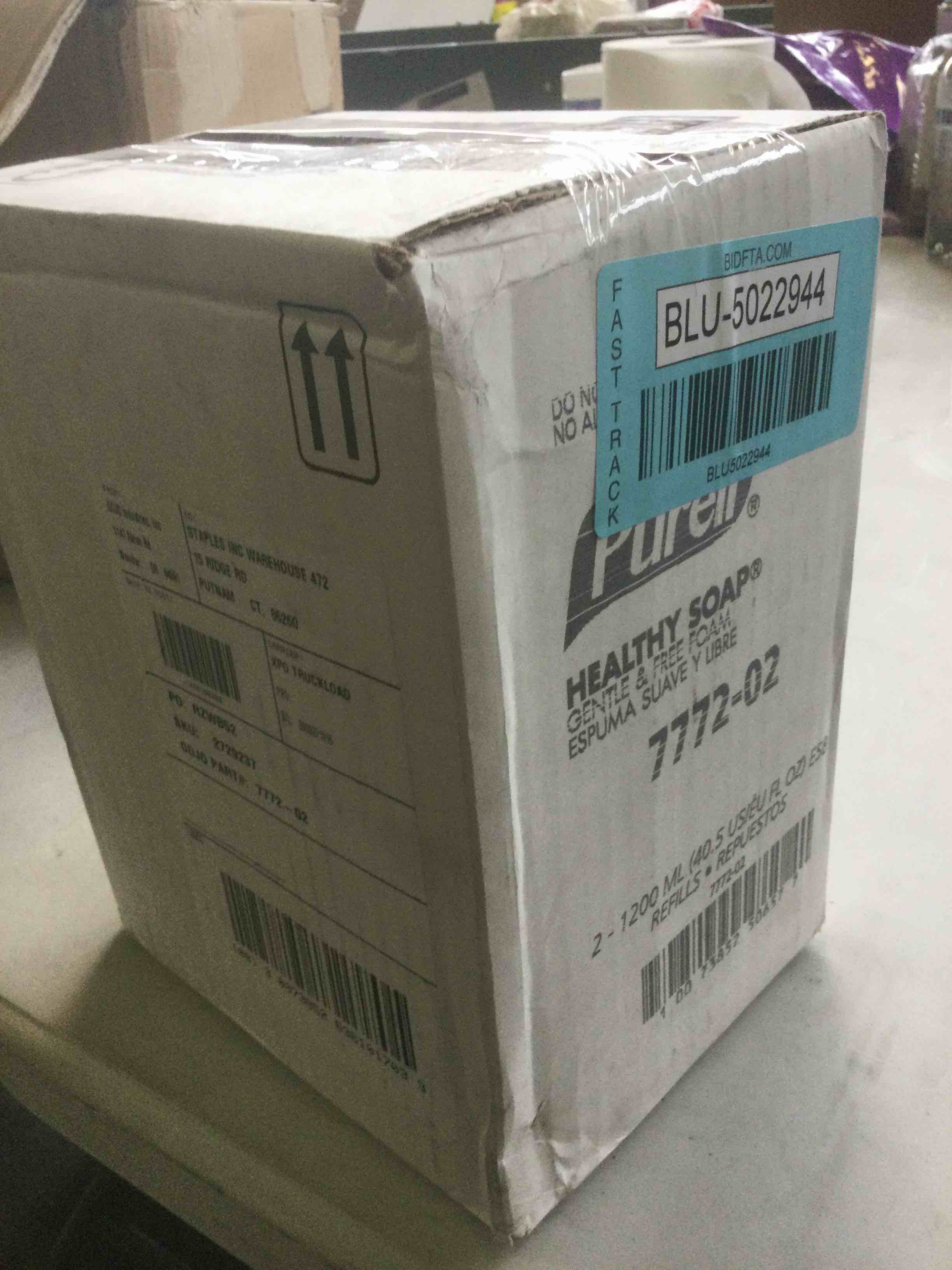 https://s3.amazonaws.com/lotting-images-prod/bidfta/BLU5022944_1687892105578.jpeg