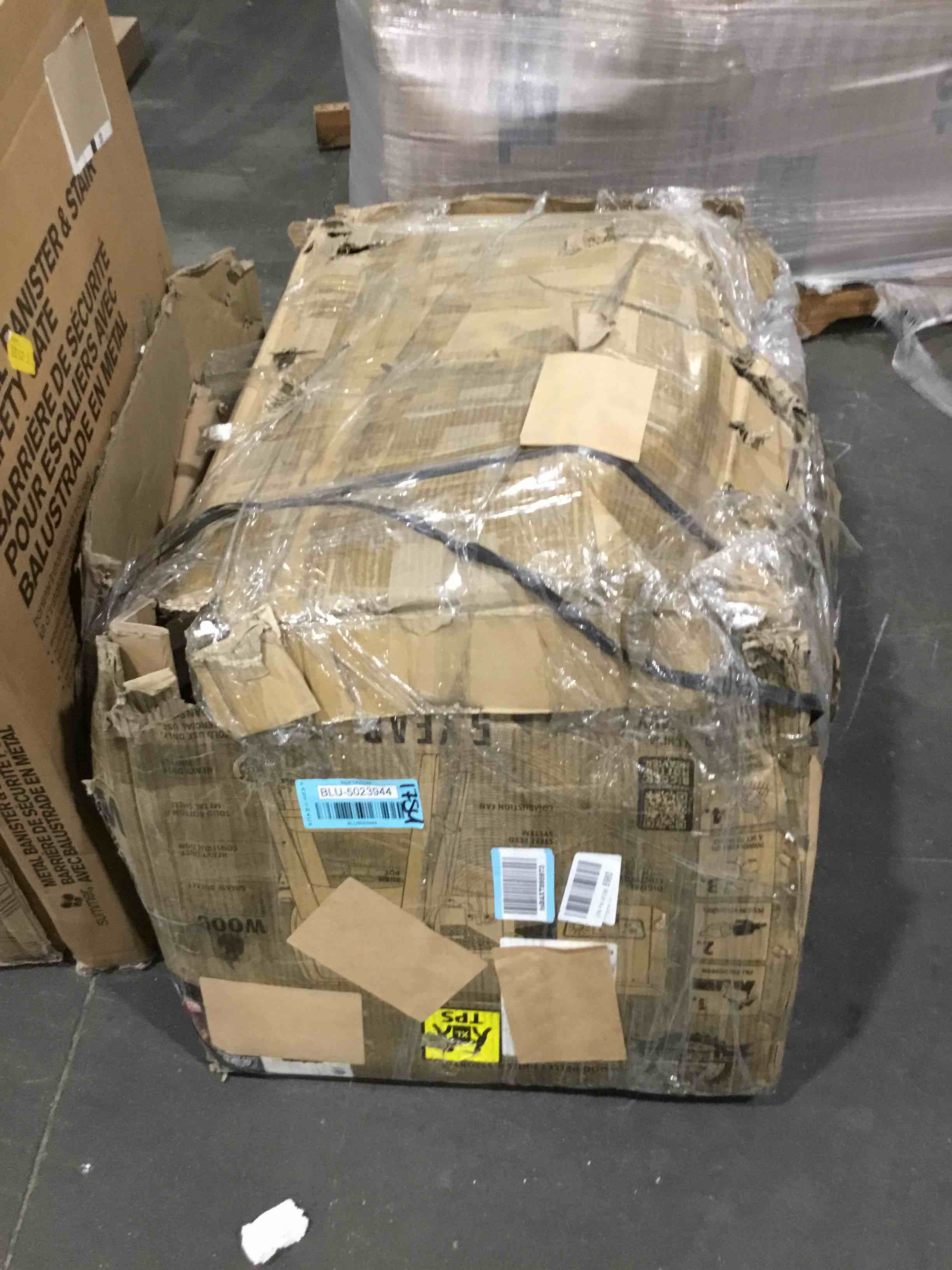 https://s3.amazonaws.com/lotting-images-prod/bidfta/BLU5023944_1689864238309.jpeg