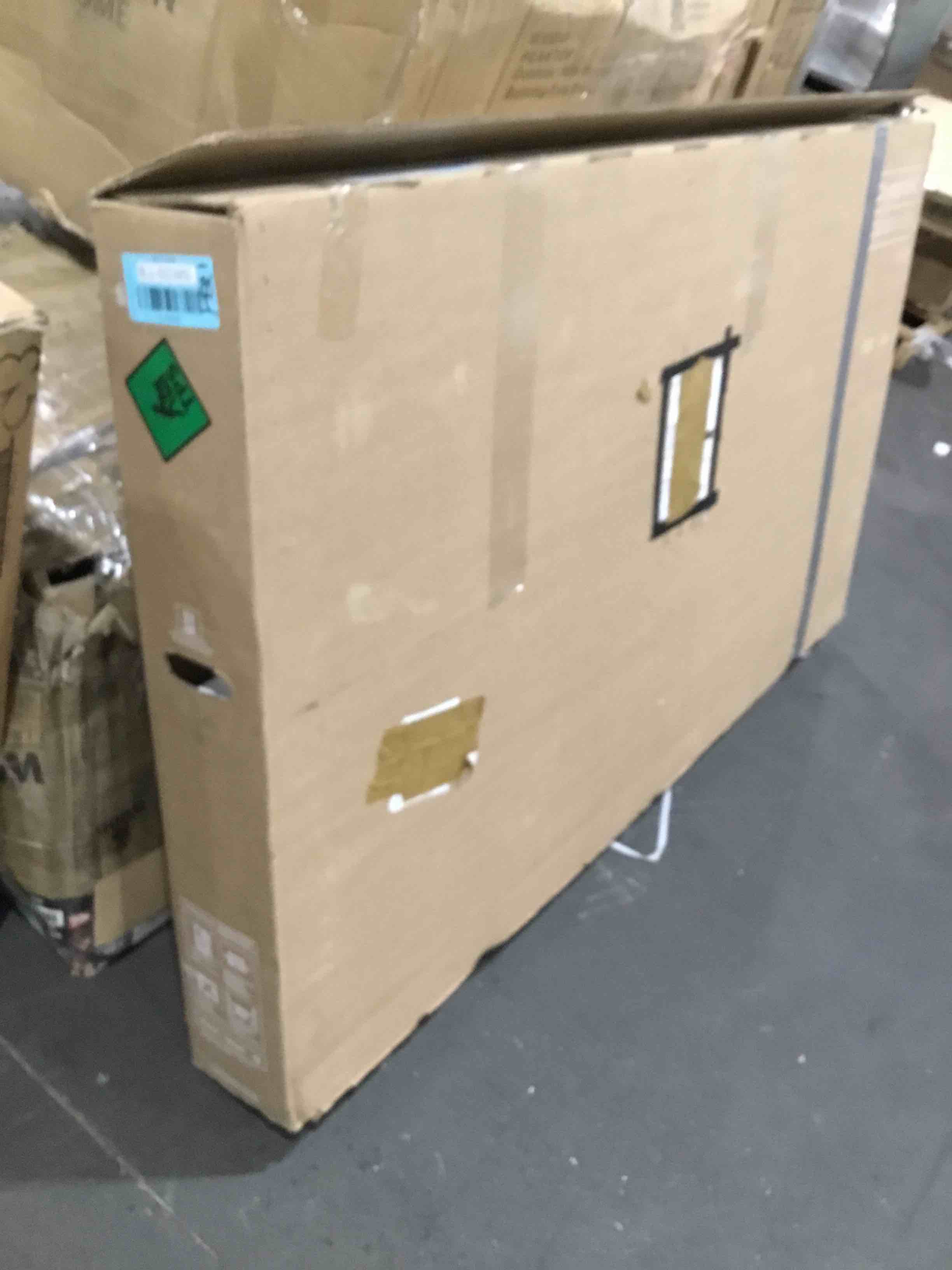https://s3.amazonaws.com/lotting-images-prod/bidfta/BLU5023950_1689865037321.jpeg