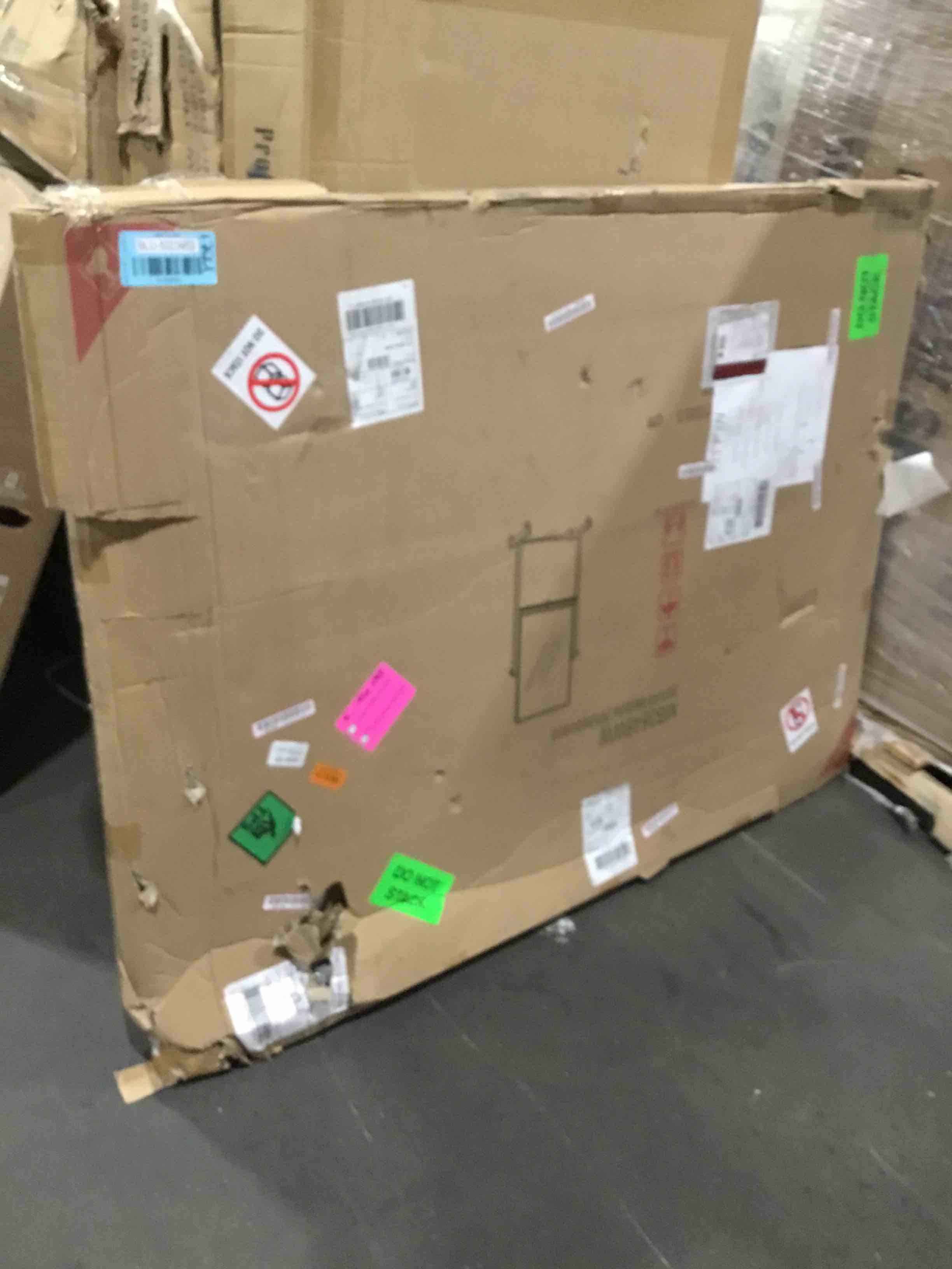 https://s3.amazonaws.com/lotting-images-prod/bidfta/BLU5023953_1689868275953.jpeg