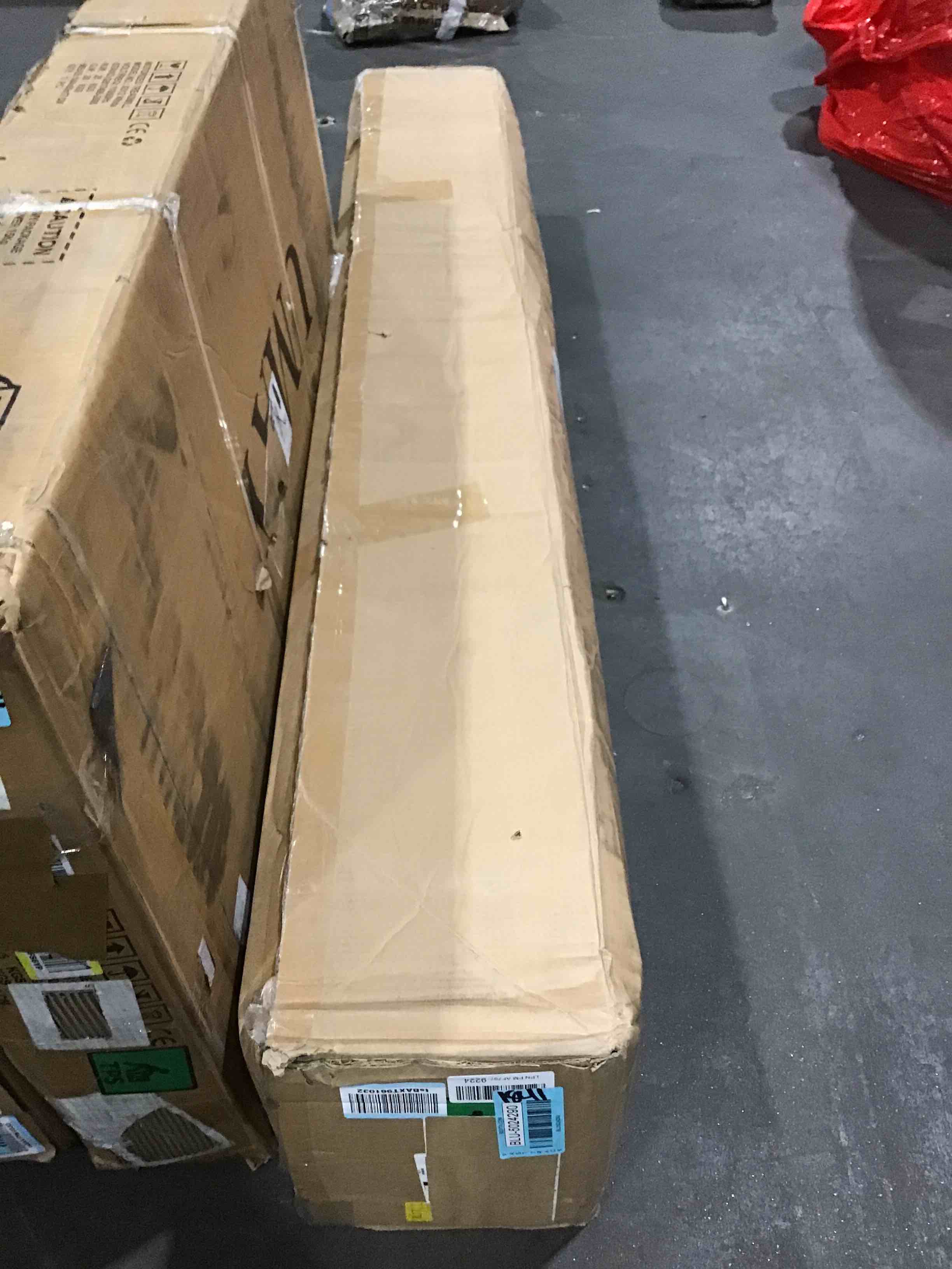 https://s3.amazonaws.com/lotting-images-prod/bidfta/BLU5024290_1690899880870.jpeg