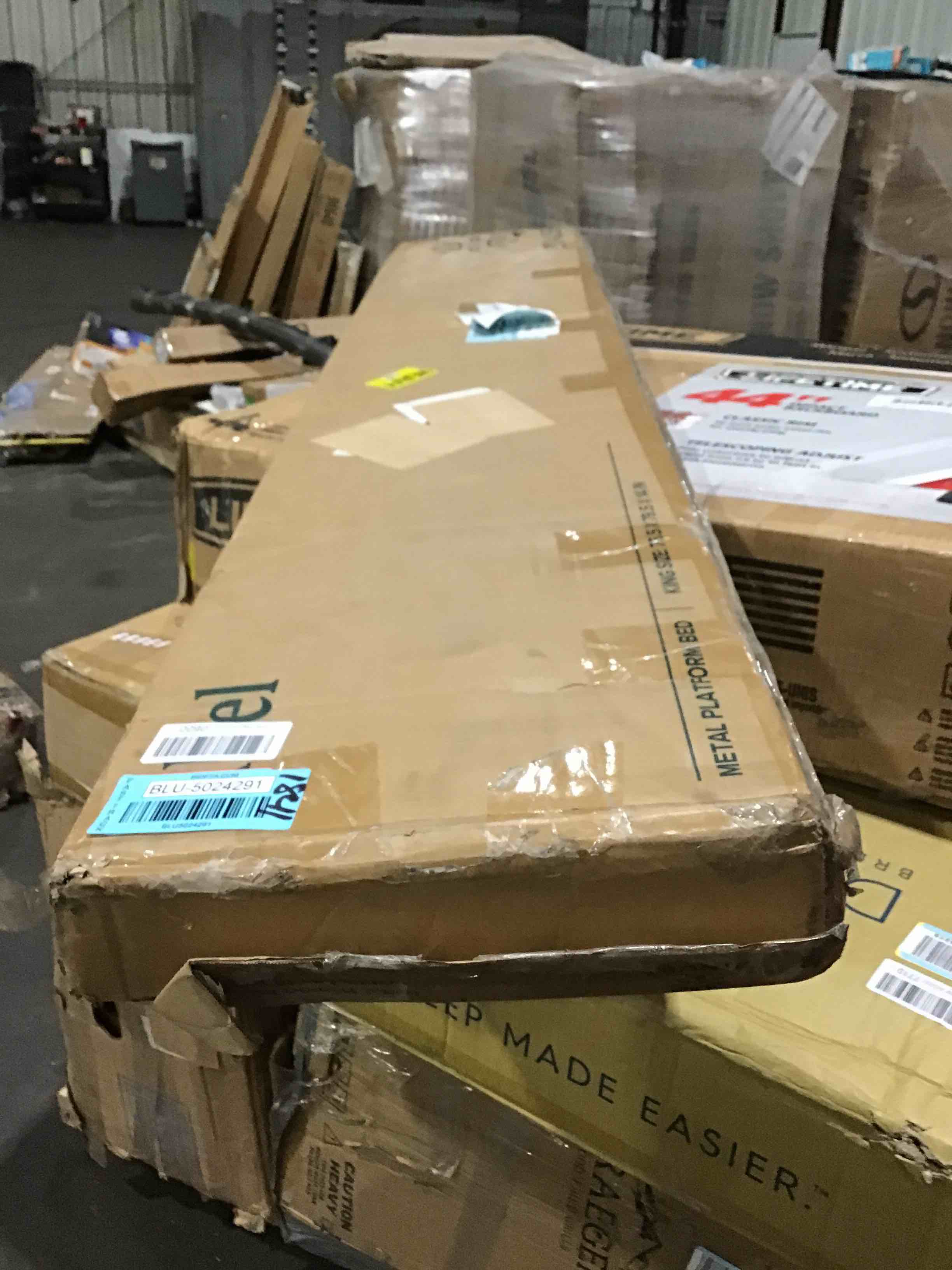 https://s3.amazonaws.com/lotting-images-prod/bidfta/BLU5024291_1690900039875.jpeg