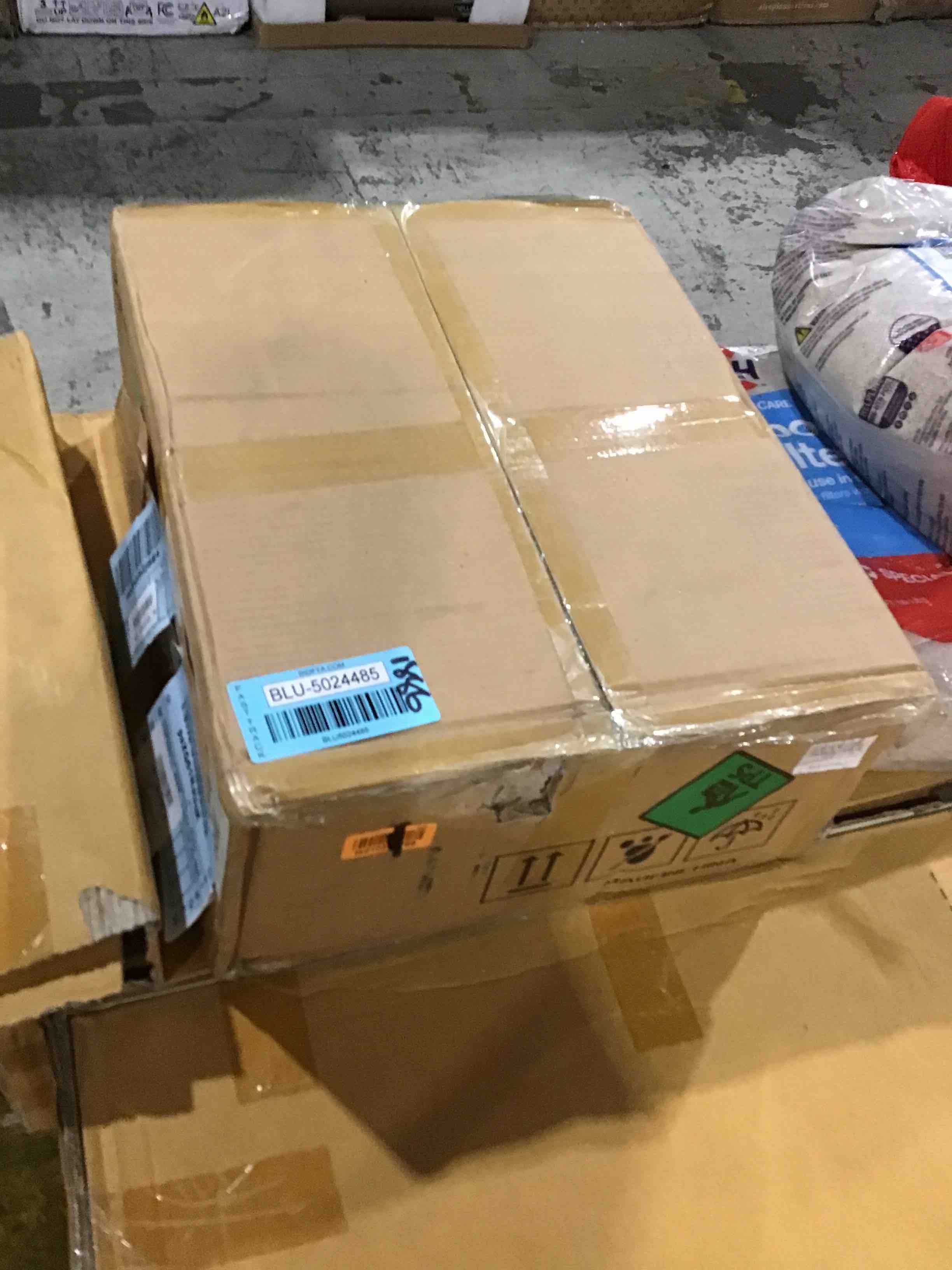 https://s3.amazonaws.com/lotting-images-prod/bidfta/BLU5024485_1691164520773.jpeg