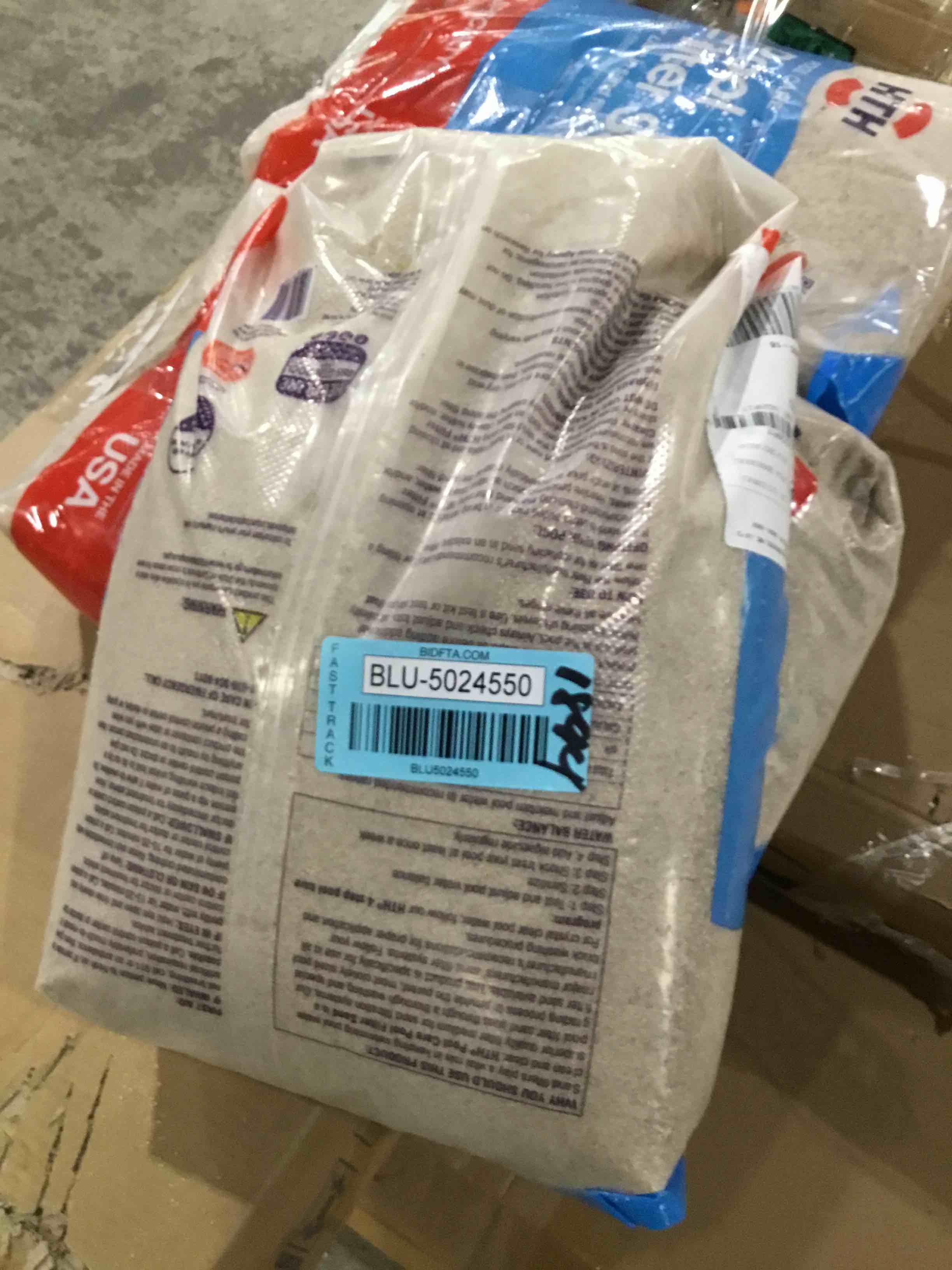 https://s3.amazonaws.com/lotting-images-prod/bidfta/BLU5024550_1691422332301.jpeg