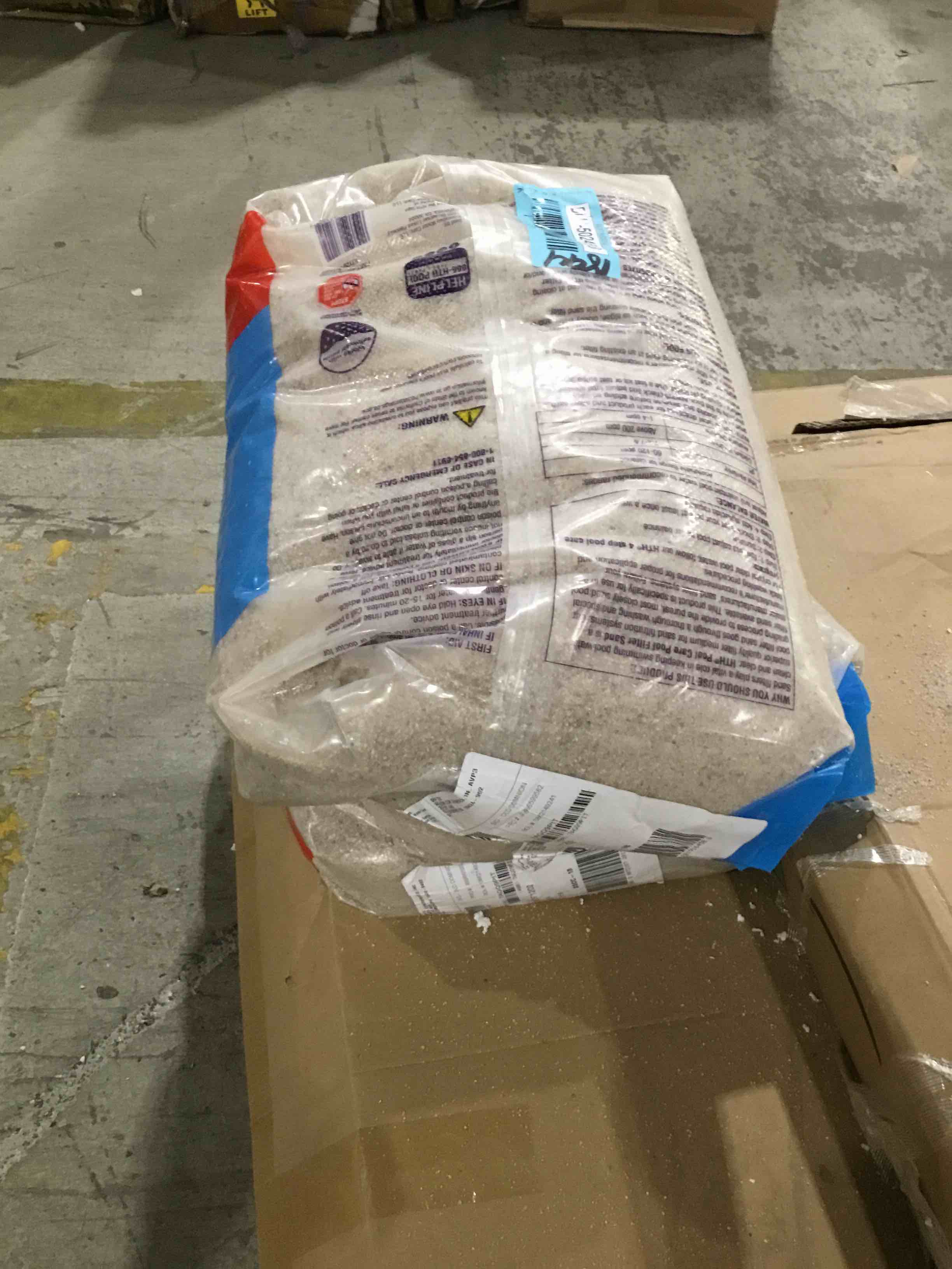 https://s3.amazonaws.com/lotting-images-prod/bidfta/BLU5024553_1691422791371.jpeg