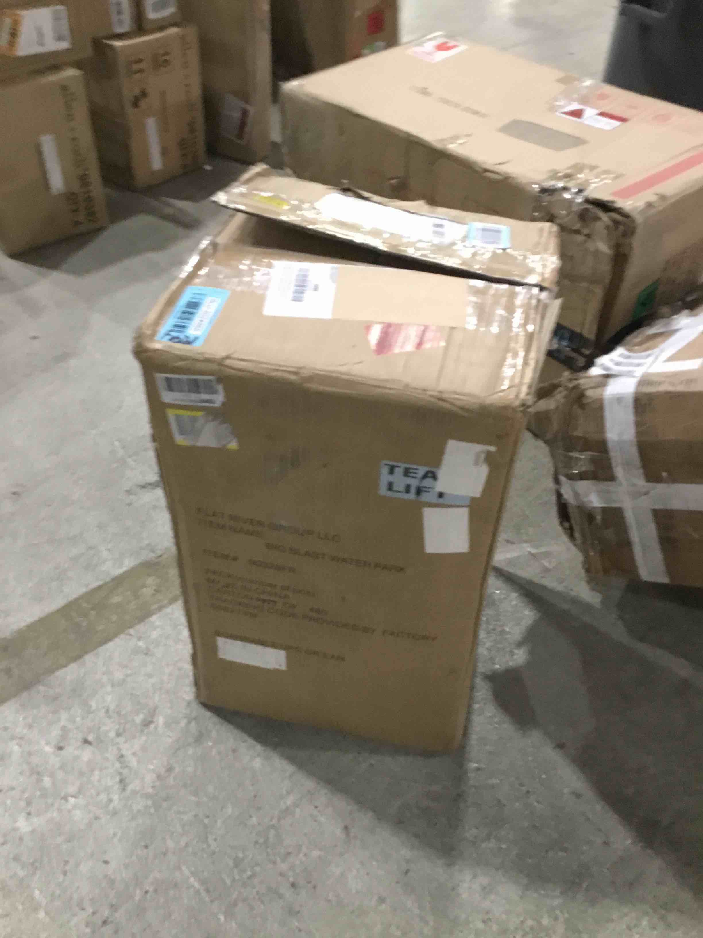 https://s3.amazonaws.com/lotting-images-prod/bidfta/BLU5024565_1691424980536.jpeg