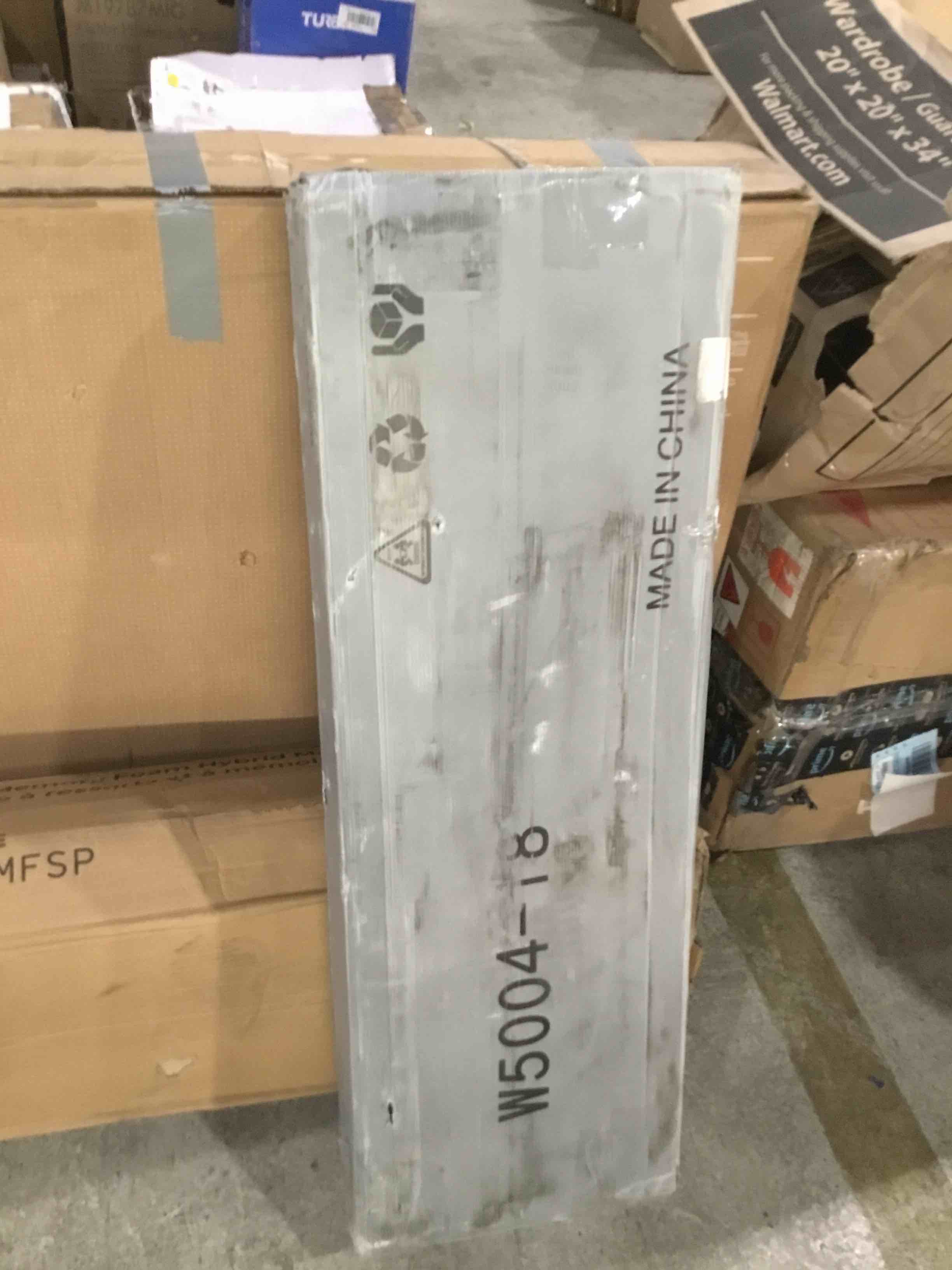 https://s3.amazonaws.com/lotting-images-prod/bidfta/BLU5024576_1691442411462.jpeg