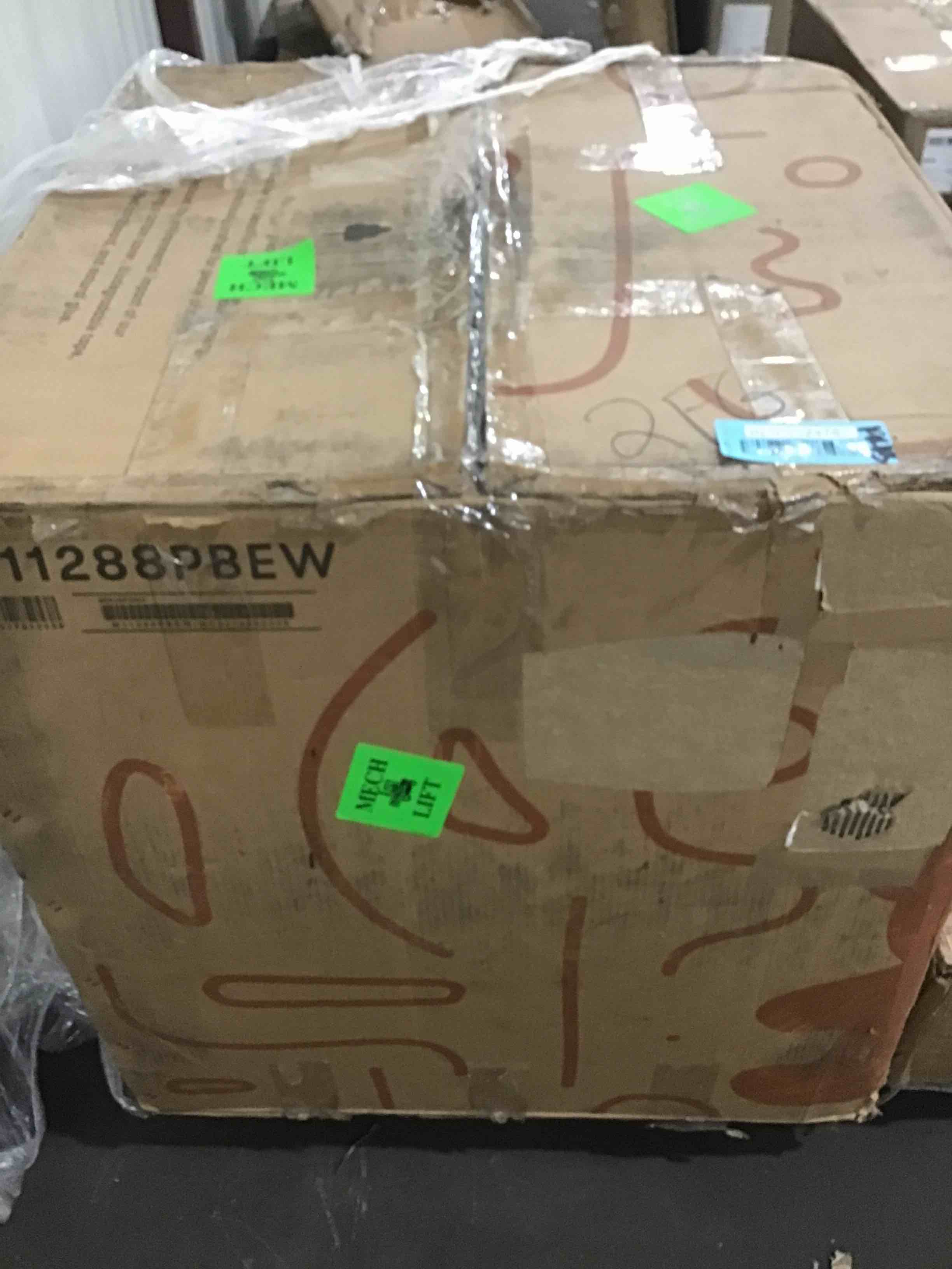 https://s3.amazonaws.com/lotting-images-prod/bidfta/BLU5024787_1691700490934.jpeg