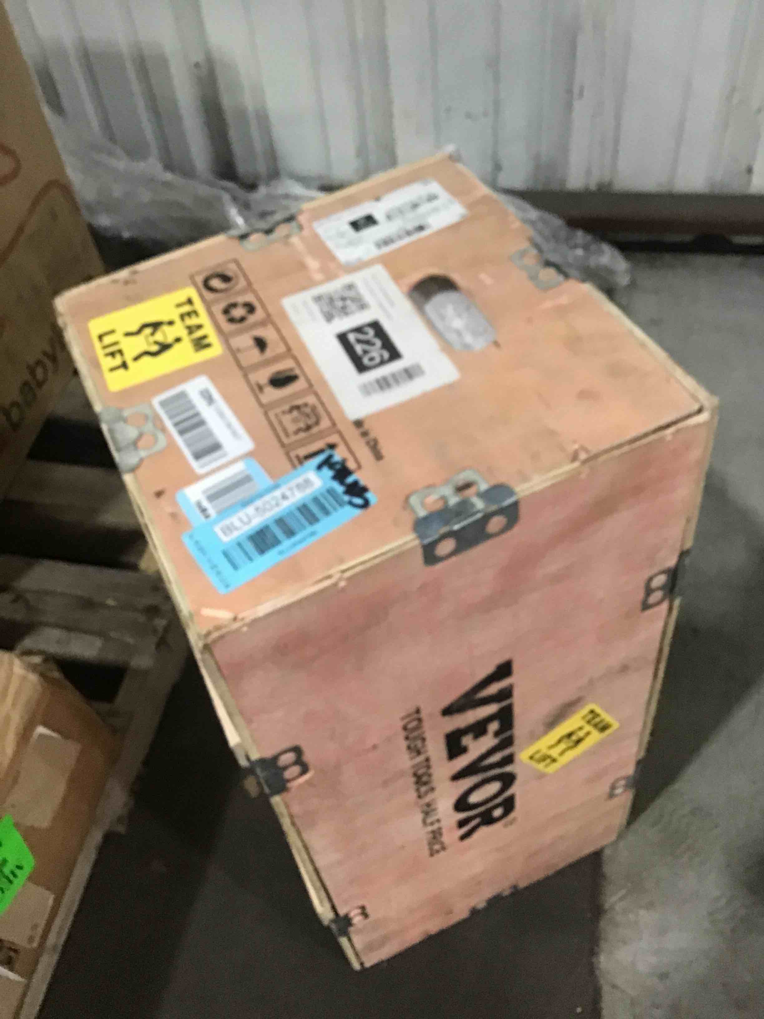 https://s3.amazonaws.com/lotting-images-prod/bidfta/BLU5024788_1691700536990.jpeg