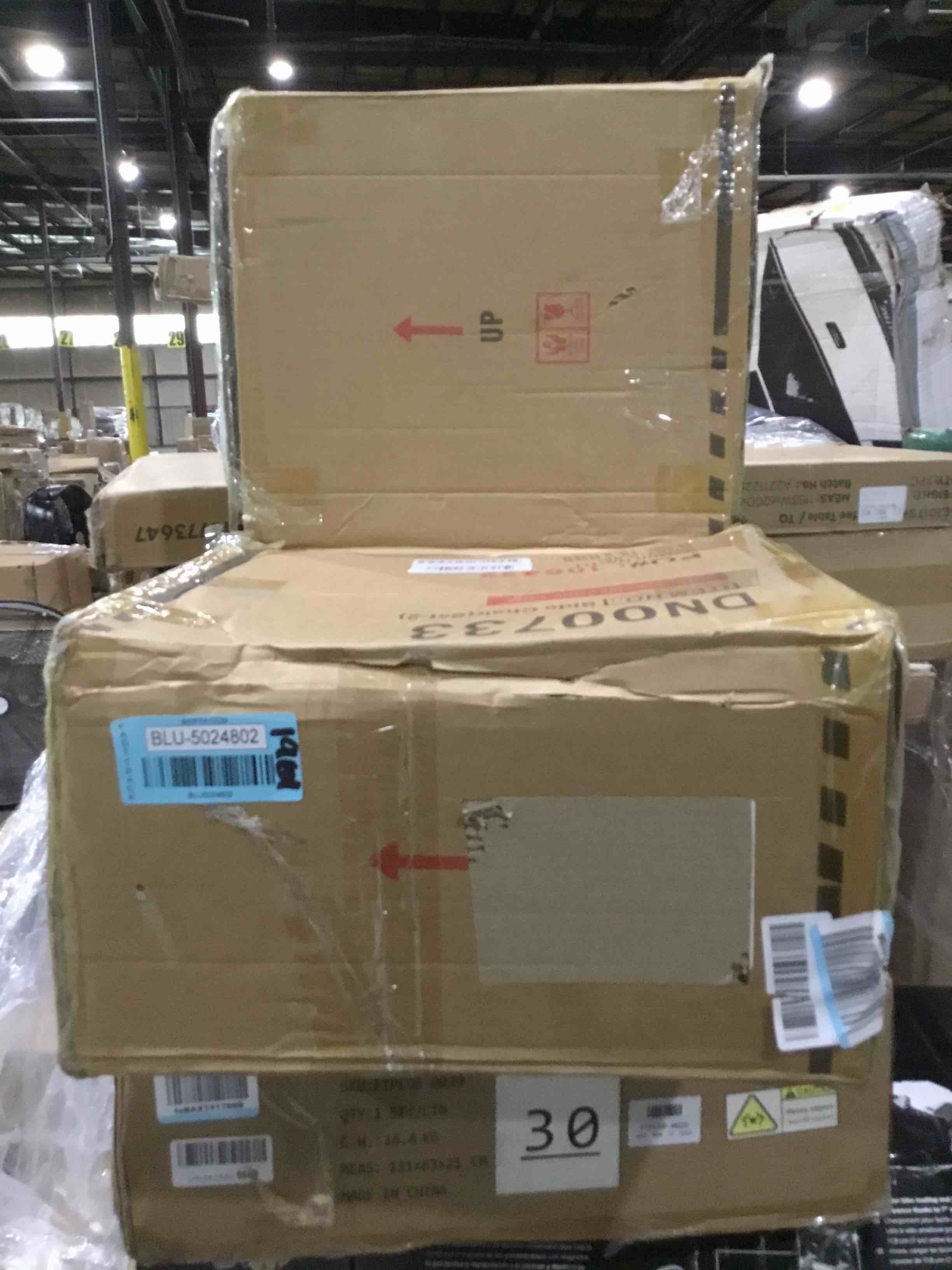 https://s3.amazonaws.com/lotting-images-prod/bidfta/BLU5024802_1691769763272.jpeg