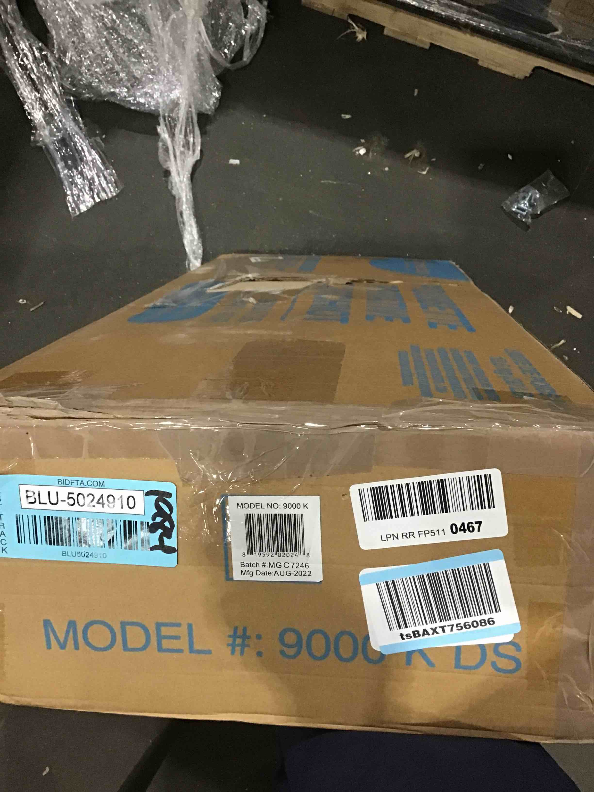 https://s3.amazonaws.com/lotting-images-prod/bidfta/BLU5024910_1692115805481.jpeg