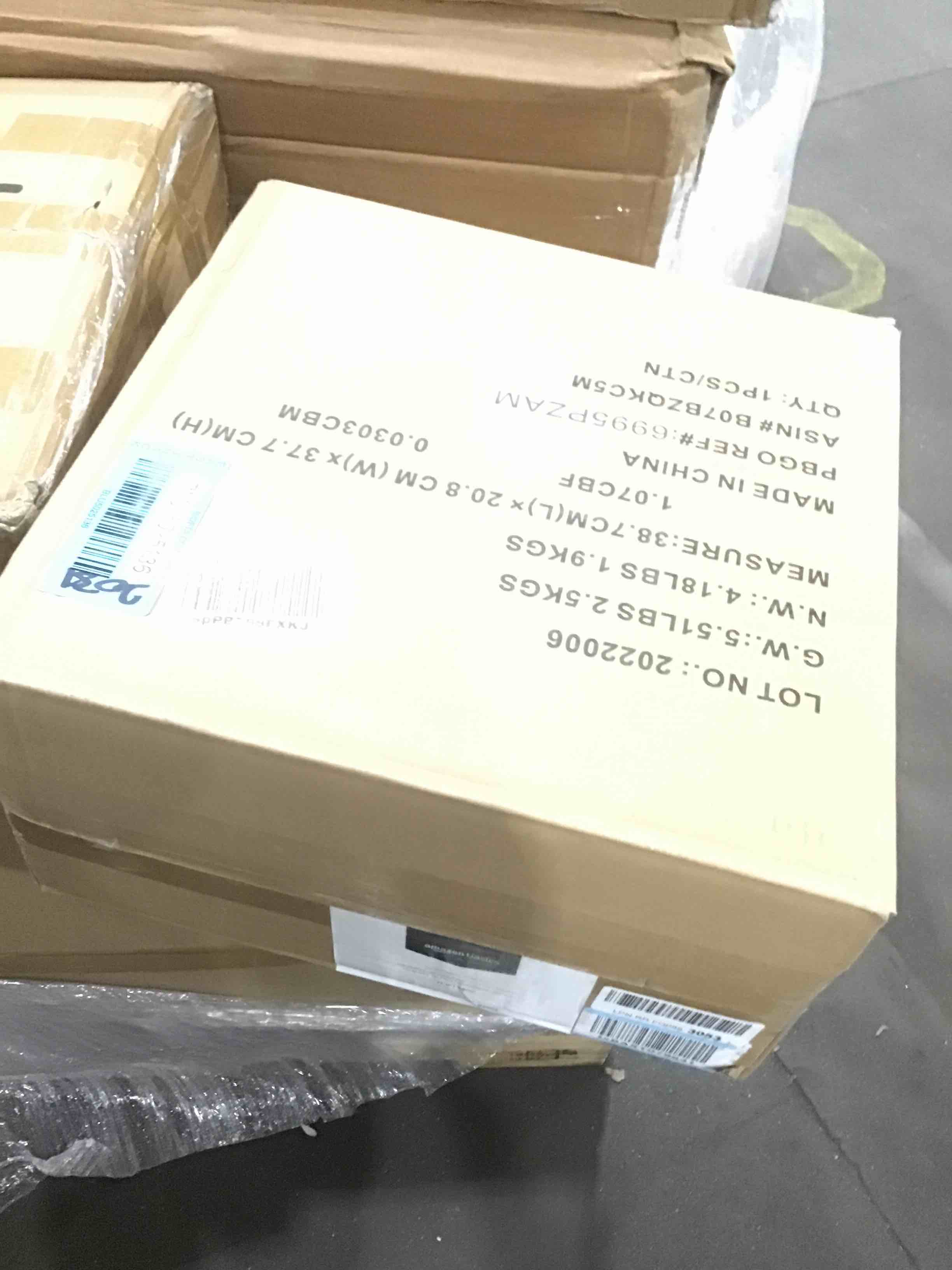 https://s3.amazonaws.com/lotting-images-prod/bidfta/BLU5025136_1692389300165.jpeg