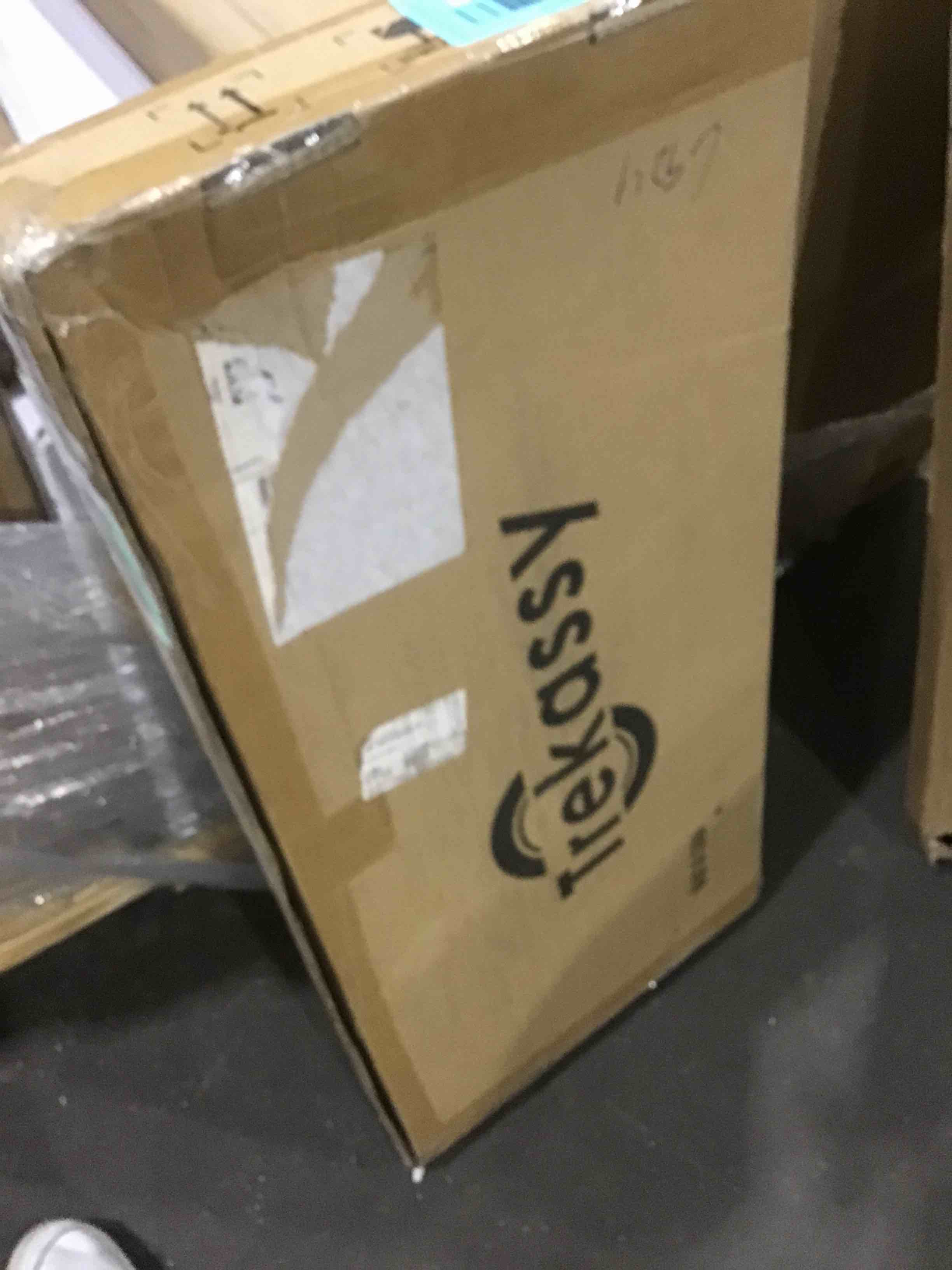 https://s3.amazonaws.com/lotting-images-prod/bidfta/BLU5025138_1692389421468.jpeg