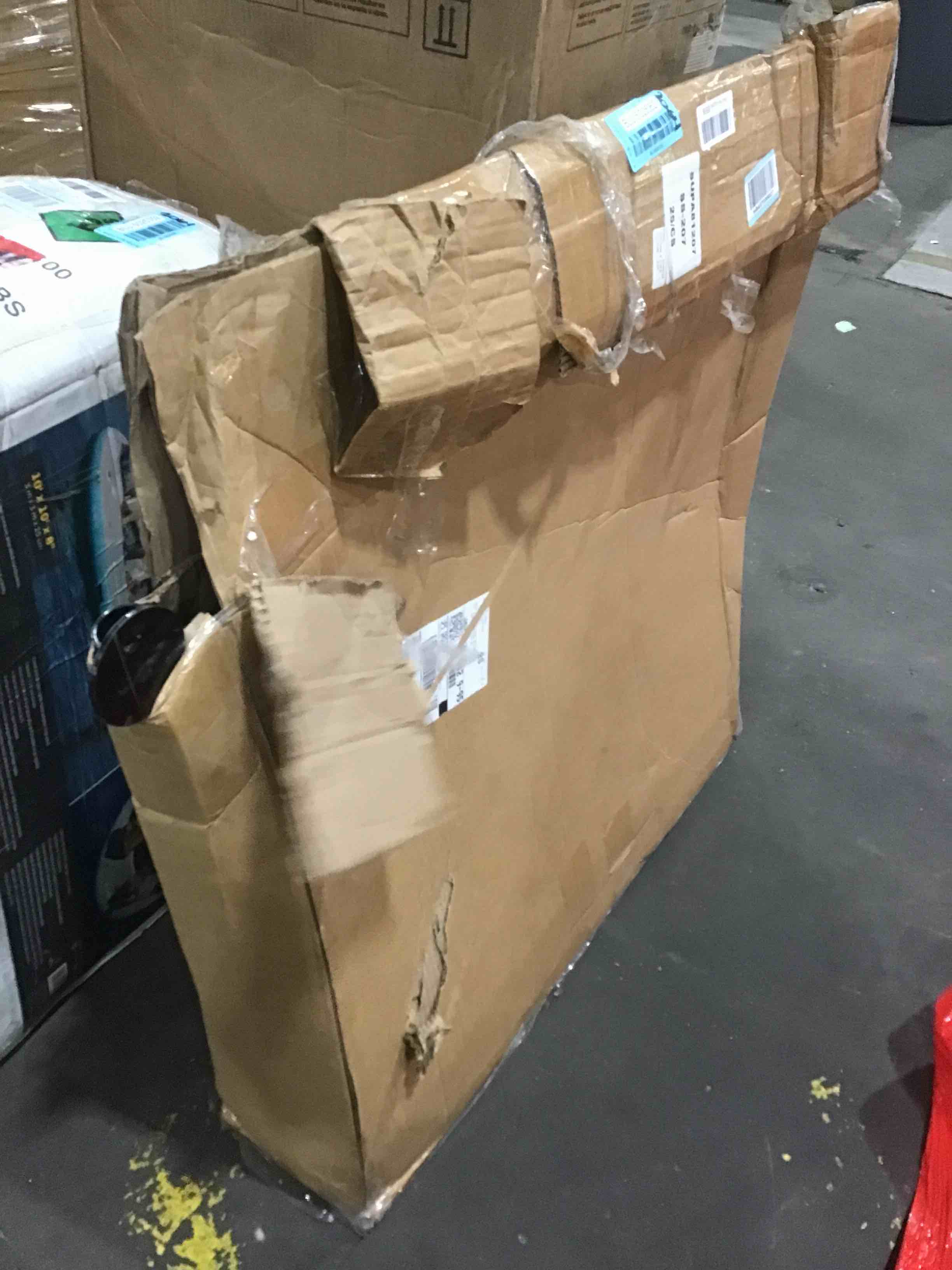 https://s3.amazonaws.com/lotting-images-prod/bidfta/BLU5025362_1692804614371.jpeg