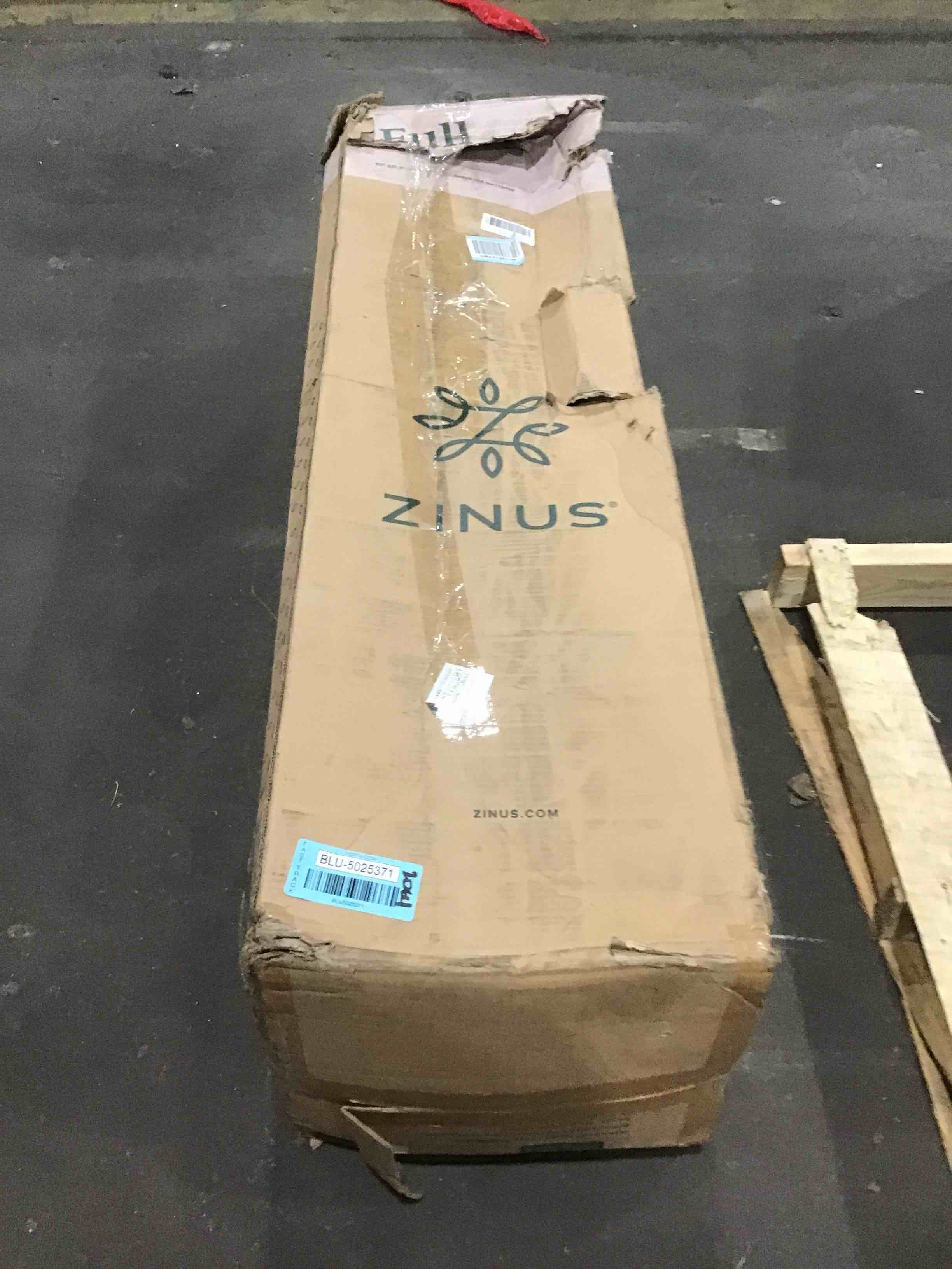 https://s3.amazonaws.com/lotting-images-prod/bidfta/BLU5025371_1692806557309.jpeg