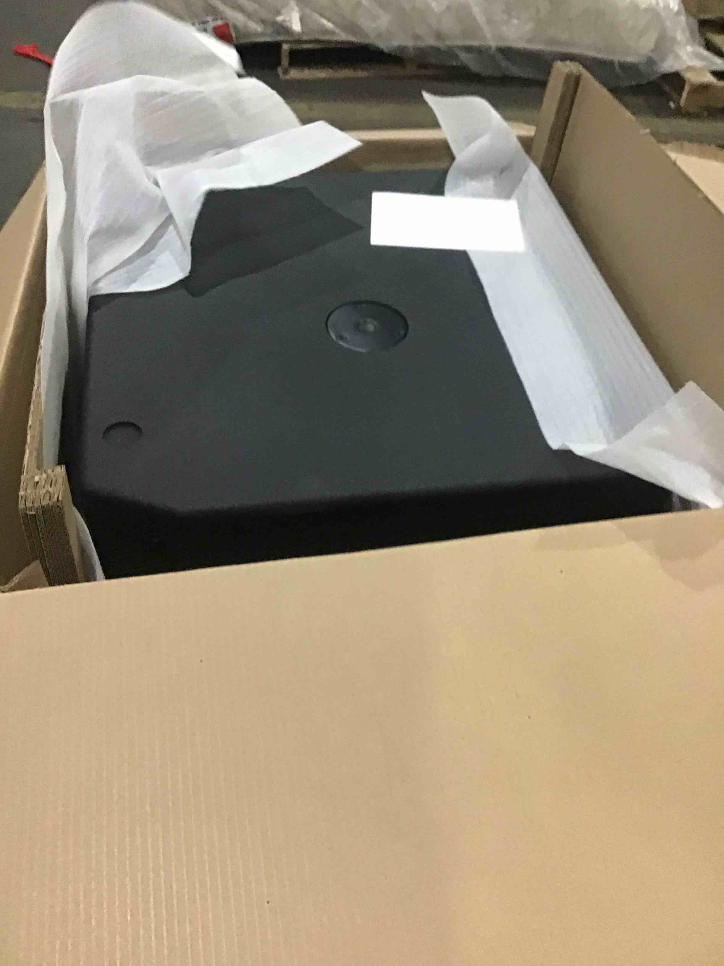 https://s3.amazonaws.com/lotting-images-prod/bidfta/BLU5025372_1692806665772.jpeg
