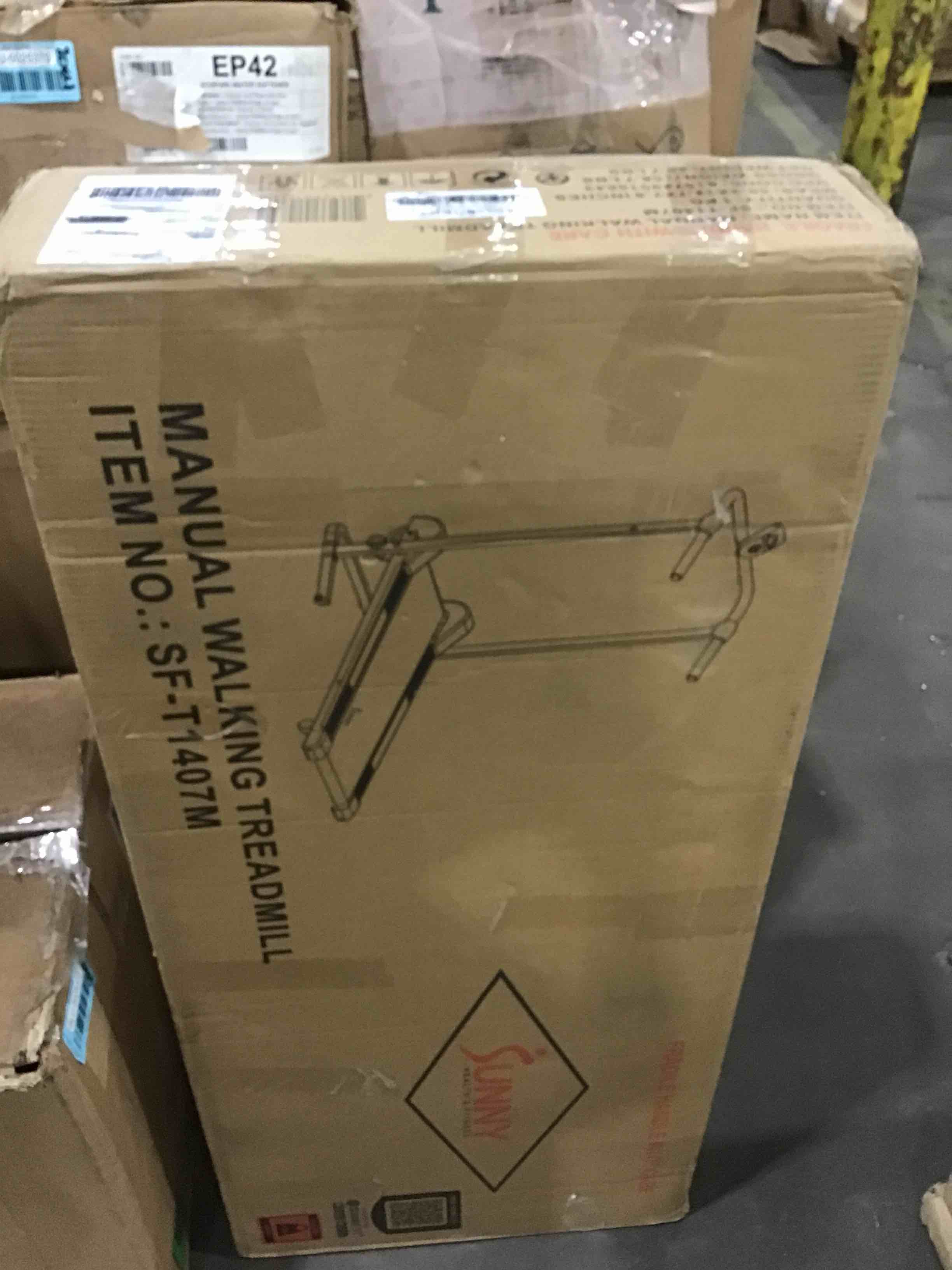 https://s3.amazonaws.com/lotting-images-prod/bidfta/BLU5025376_1692807920457.jpeg