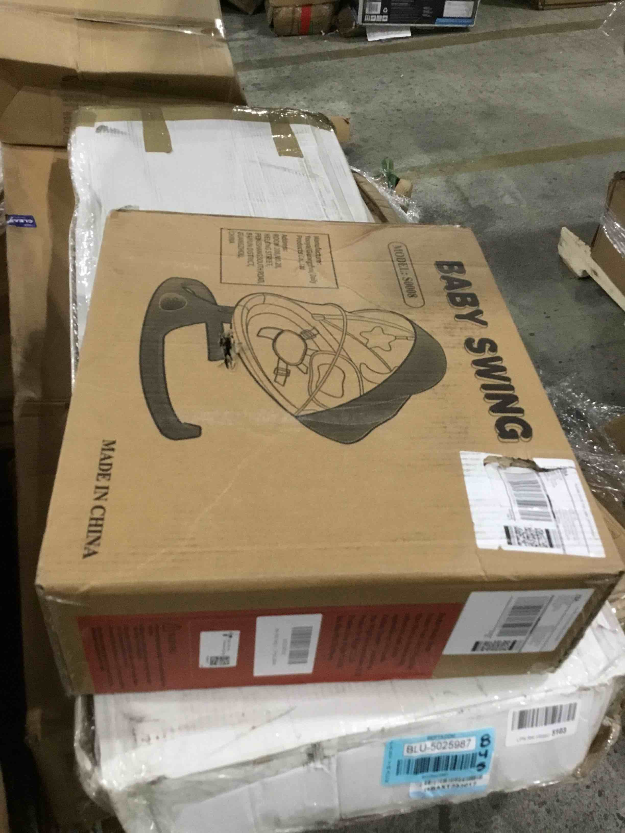 https://s3.amazonaws.com/lotting-images-prod/bidfta/BLU5025984_1690985745413.jpeg