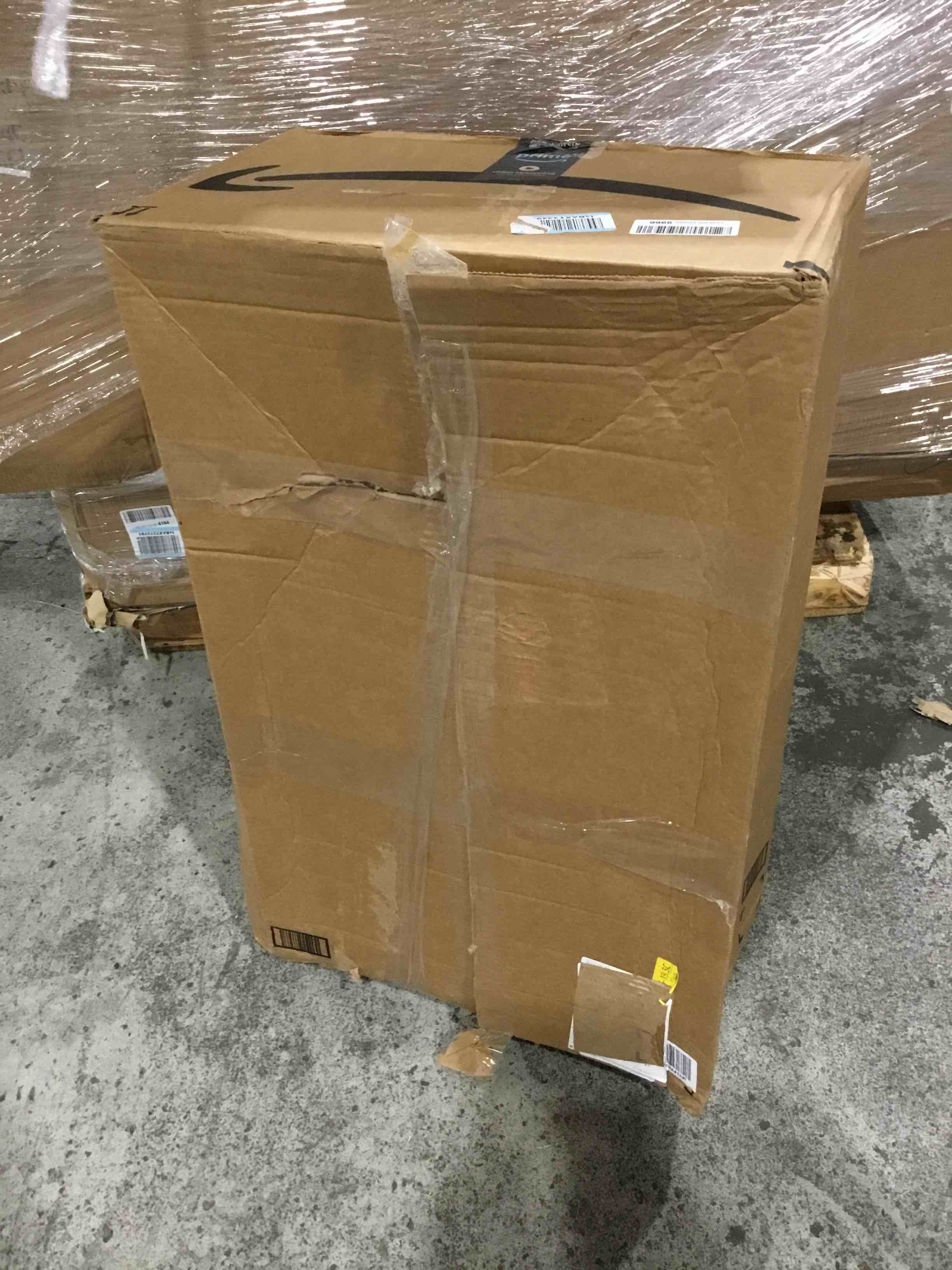 https://s3.amazonaws.com/lotting-images-prod/bidfta/BLU5025999_1690983522206.jpeg