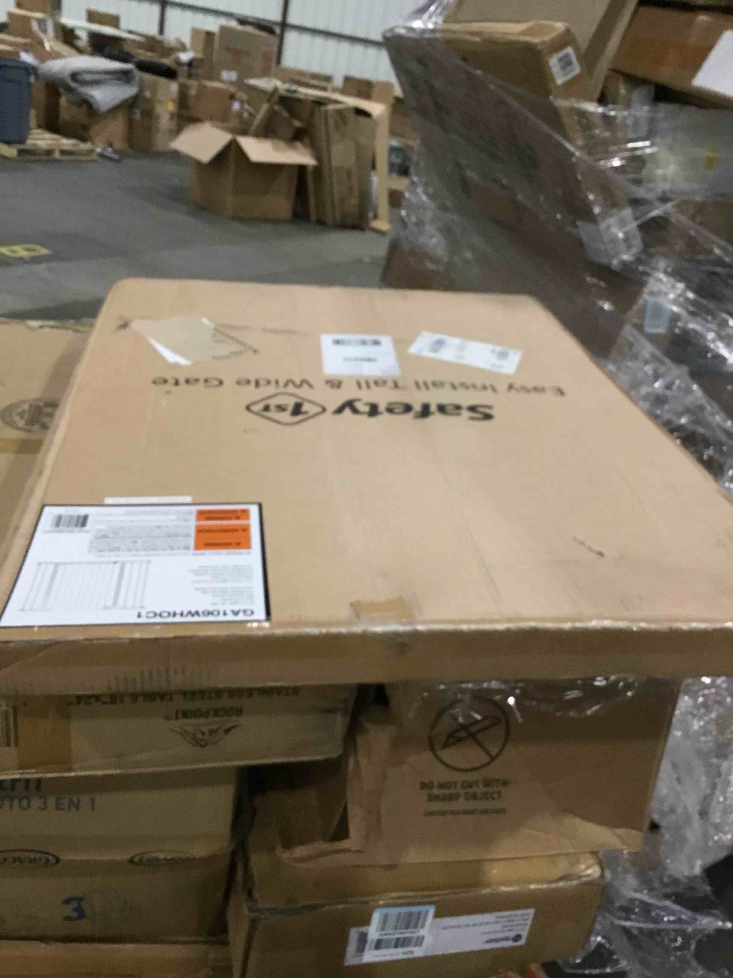 https://s3.amazonaws.com/lotting-images-prod/bidfta/BLU5026773_1692107198462.jpeg