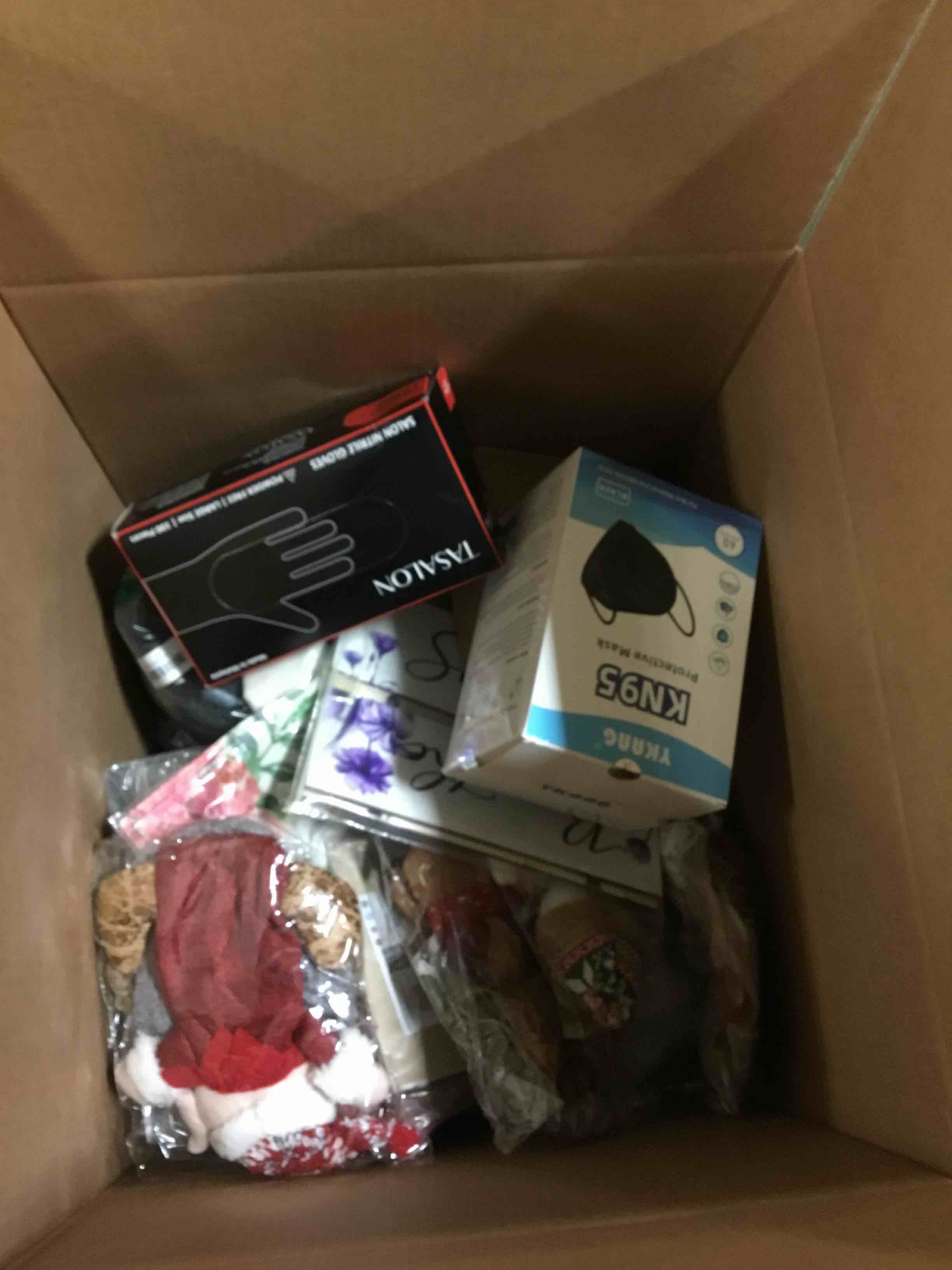 Assorted of general merchandise included home decorations/ Christmas decorations