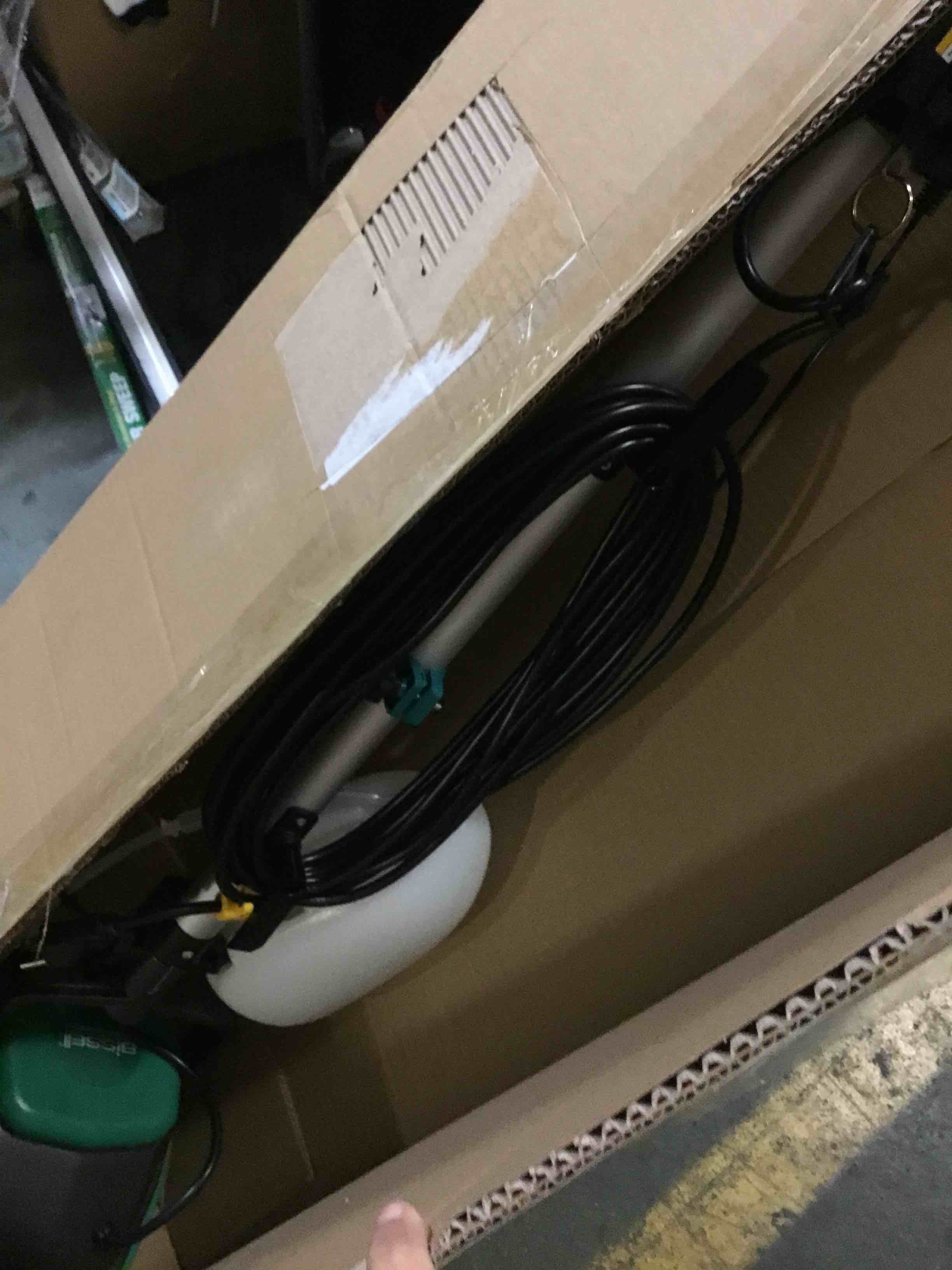 https://s3.amazonaws.com/lotting-images-prod/bidfta/BLU5027407_1685614571293.jpeg