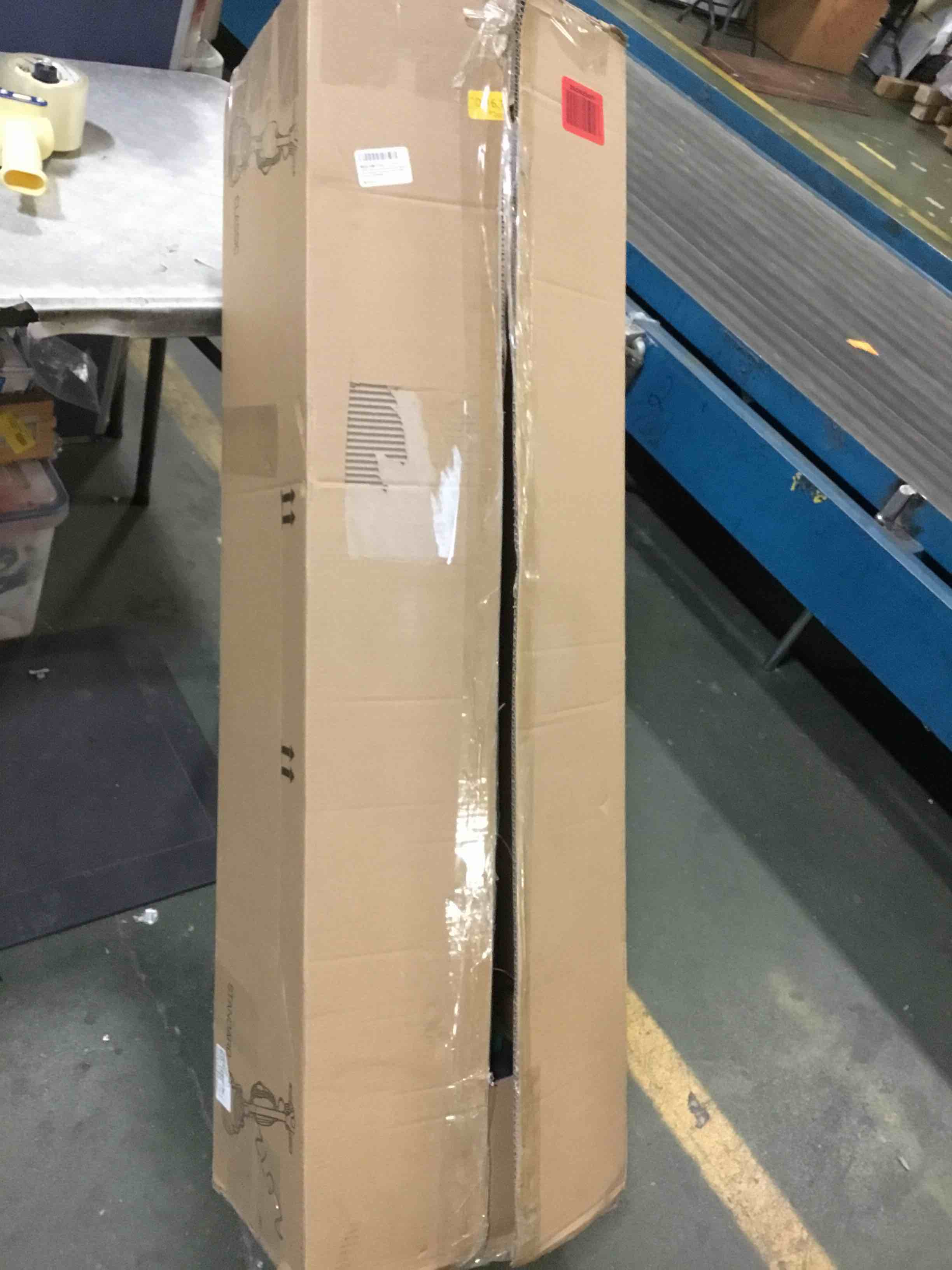 https://s3.amazonaws.com/lotting-images-prod/bidfta/BLU5027407_1685614576723.jpeg