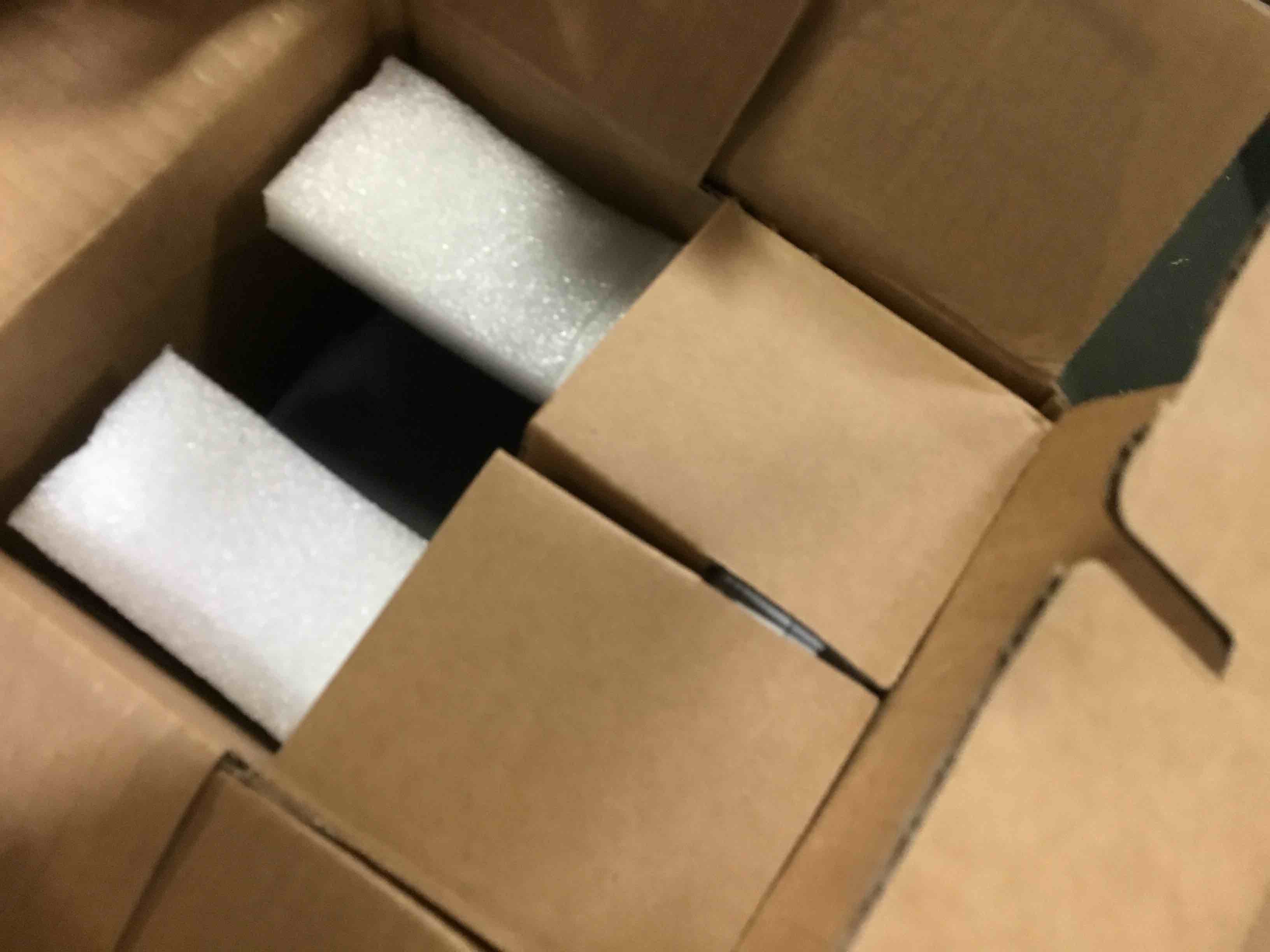https://s3.amazonaws.com/lotting-images-prod/bidfta/BLU5027540_1685630150669.jpeg