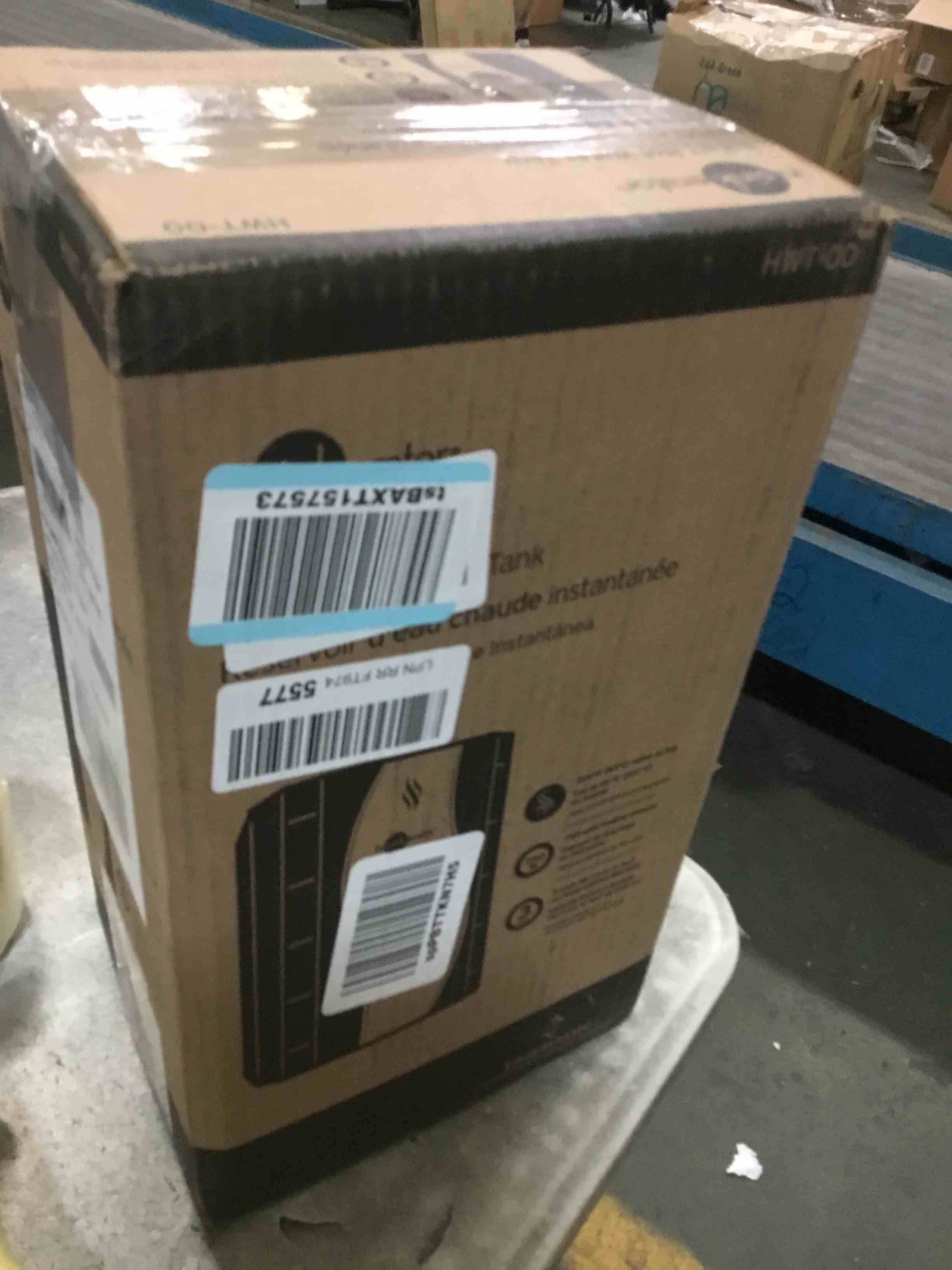 https://s3.amazonaws.com/lotting-images-prod/bidfta/BLU5027540_1685630169630.jpeg