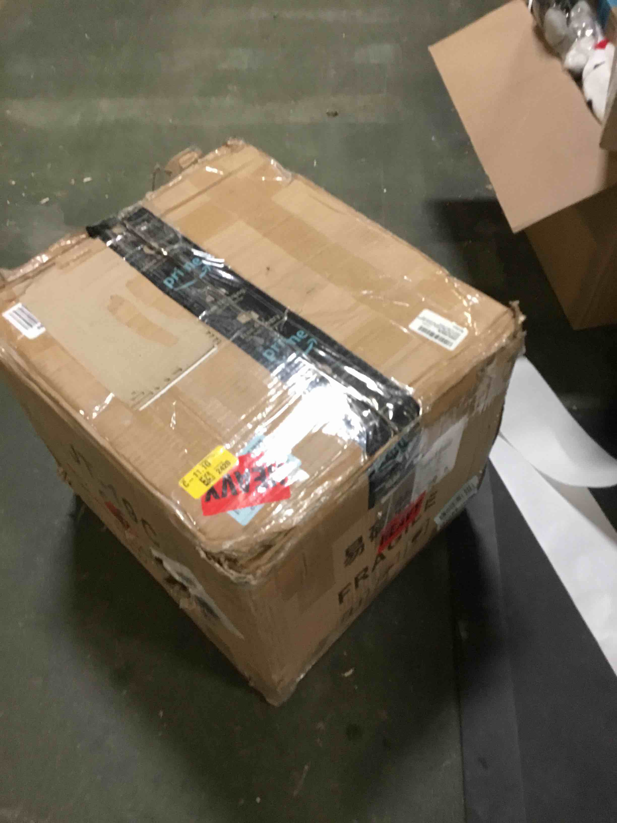 https://s3.amazonaws.com/lotting-images-prod/bidfta/BLU5027722_1685649440618.jpeg