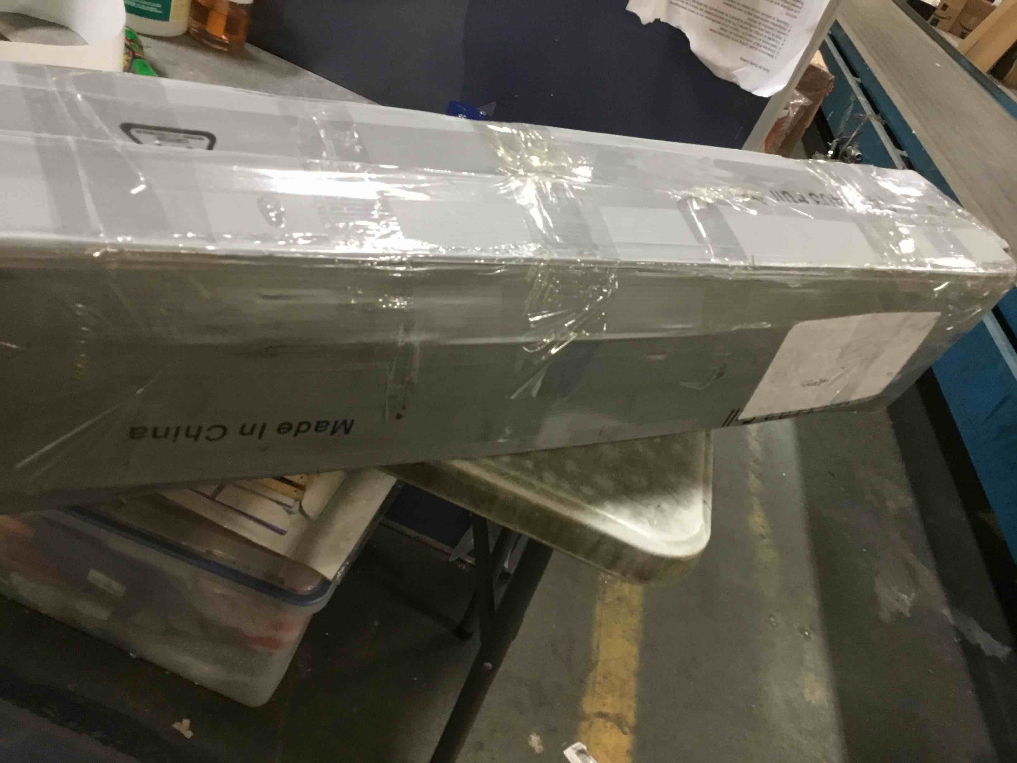 https://s3.amazonaws.com/lotting-images-prod/bidfta/BLU5027744_1685701515693.jpeg