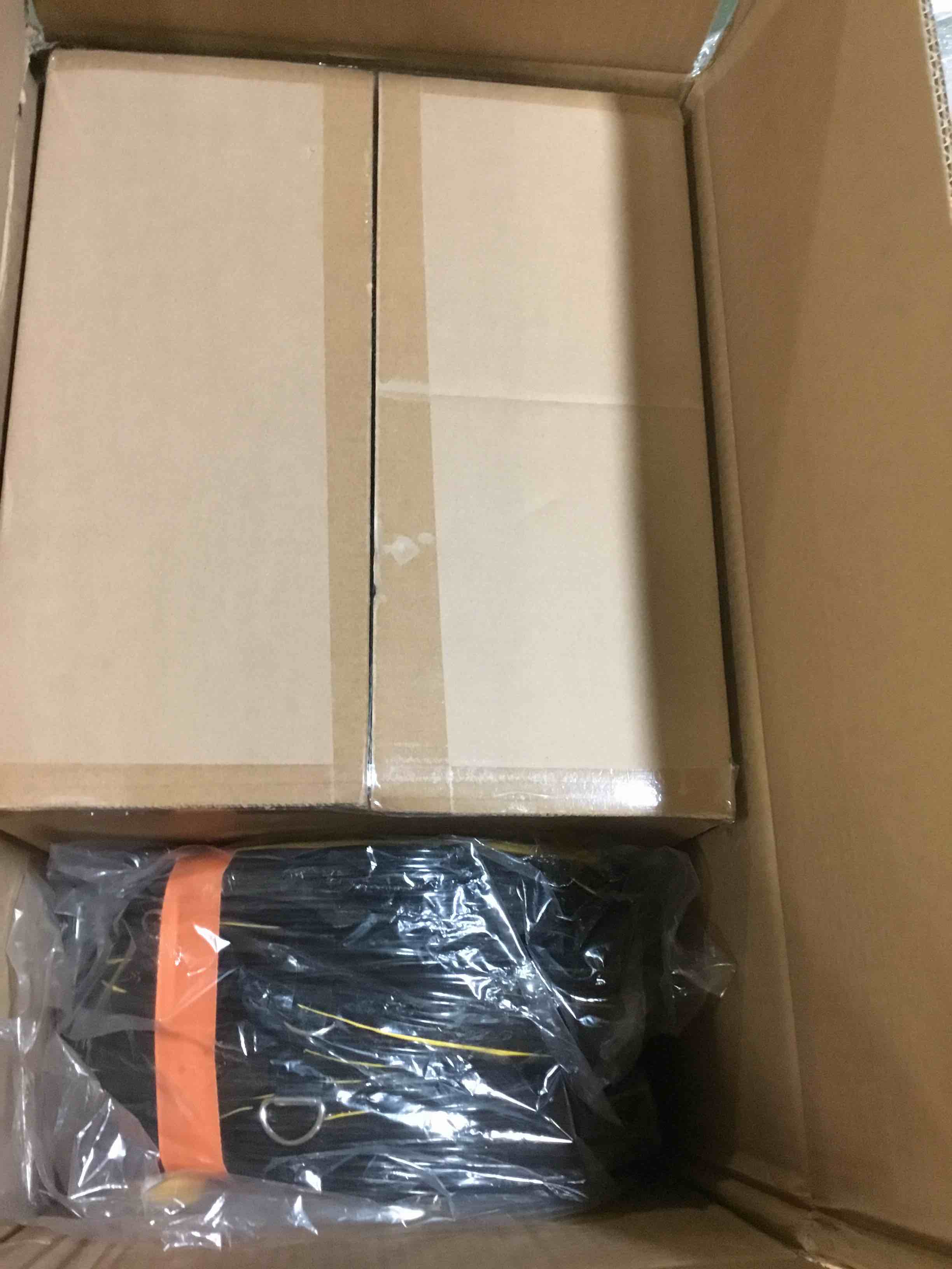 https://s3.amazonaws.com/lotting-images-prod/bidfta/BLU5027786_1685705318868.jpeg