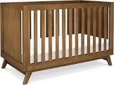 DaVinci Otto 3-in-1 Convertible Crib in Walnut, Greenguard Gold Certified