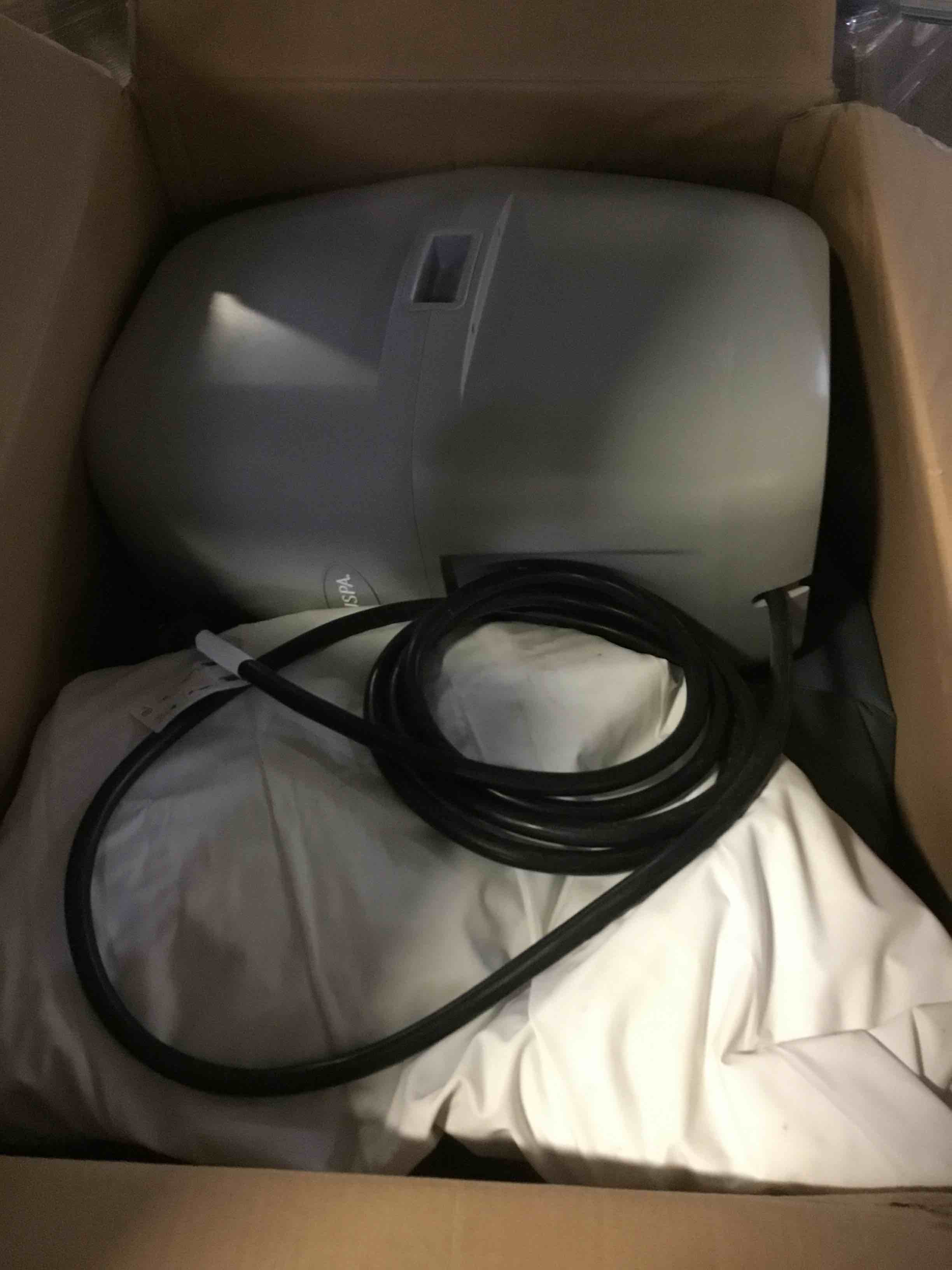 https://s3.amazonaws.com/lotting-images-prod/bidfta/BLU5031596_1685555876495.jpeg