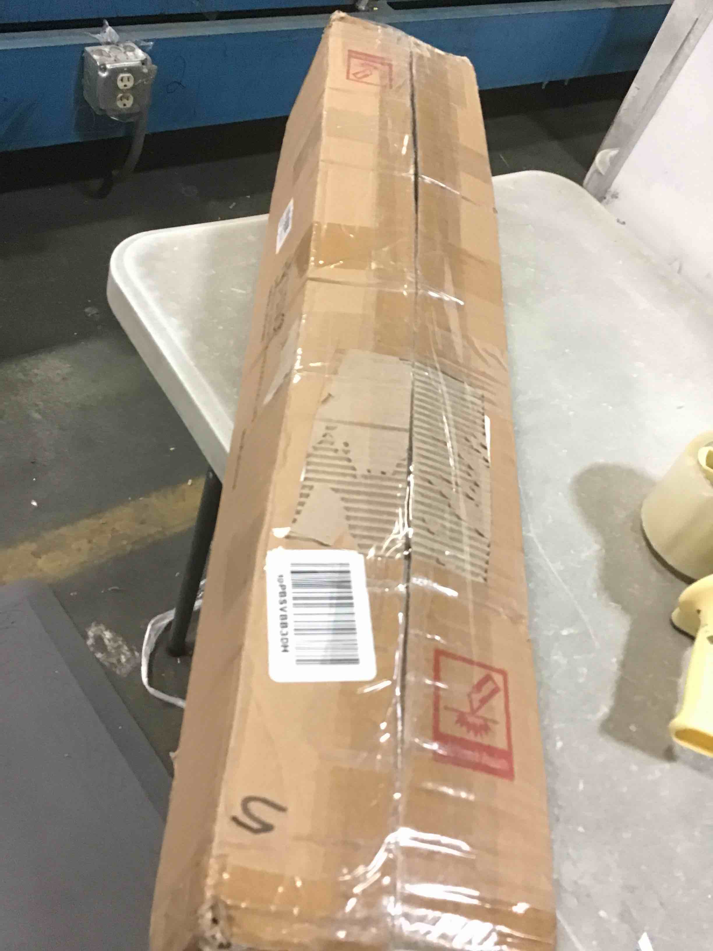 https://s3.amazonaws.com/lotting-images-prod/bidfta/BLU5042743_1686335397610.jpeg