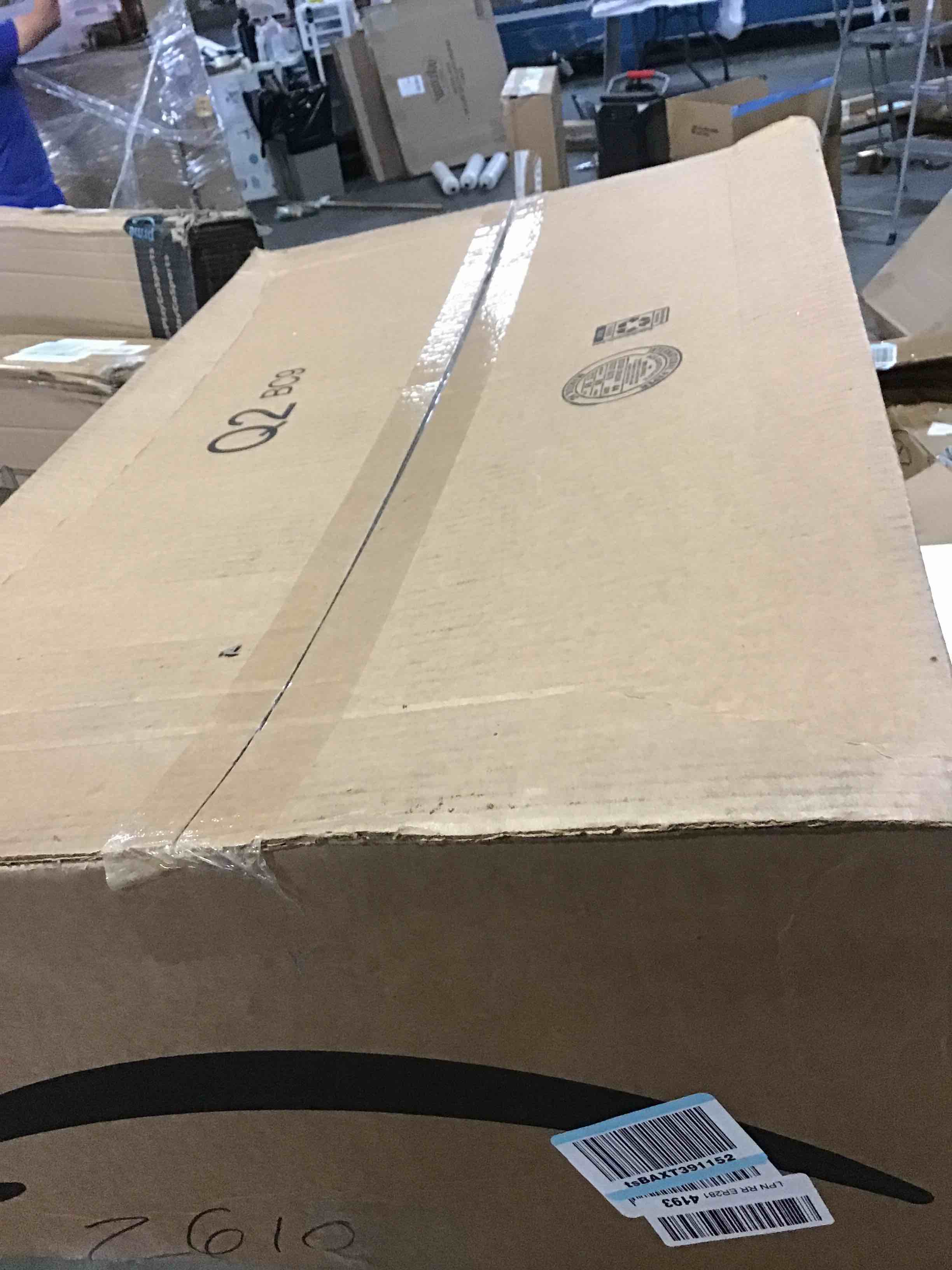https://s3.amazonaws.com/lotting-images-prod/bidfta/BLU5043059_1686671051052.jpeg