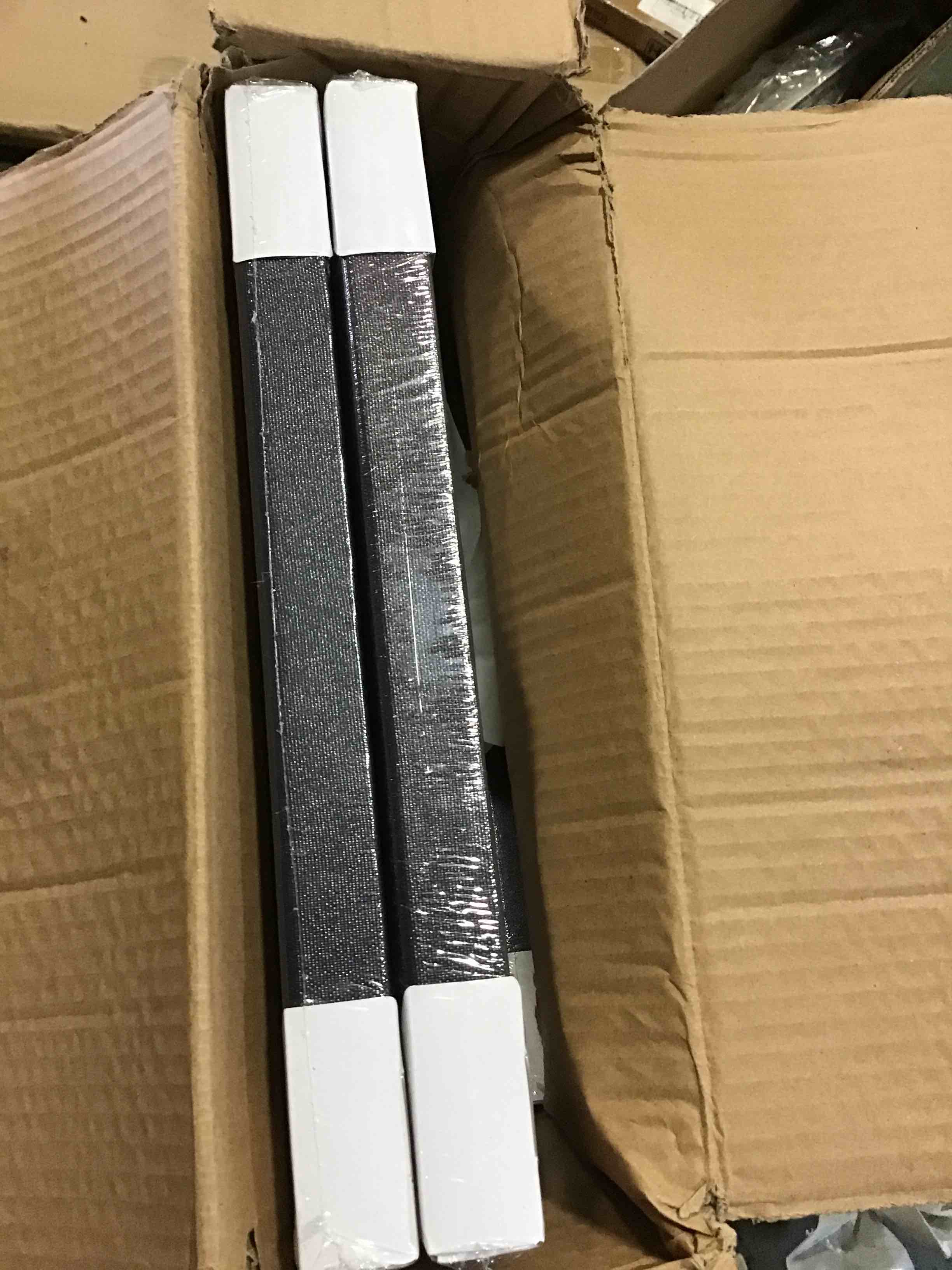 https://s3.amazonaws.com/lotting-images-prod/bidfta/BLU5043357_1686772844523.jpeg