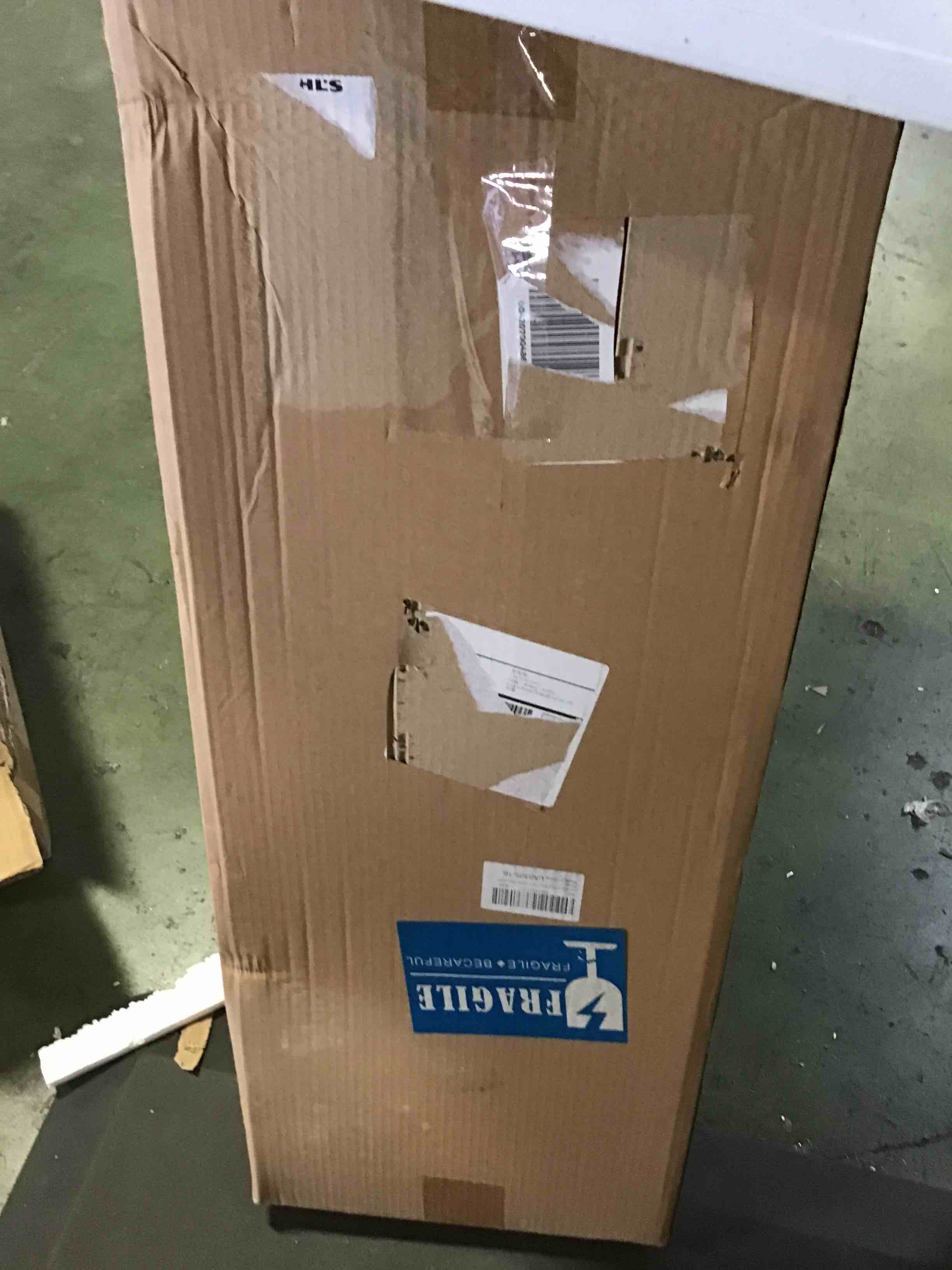 https://s3.amazonaws.com/lotting-images-prod/bidfta/BLU5043357_1686772881465.jpeg