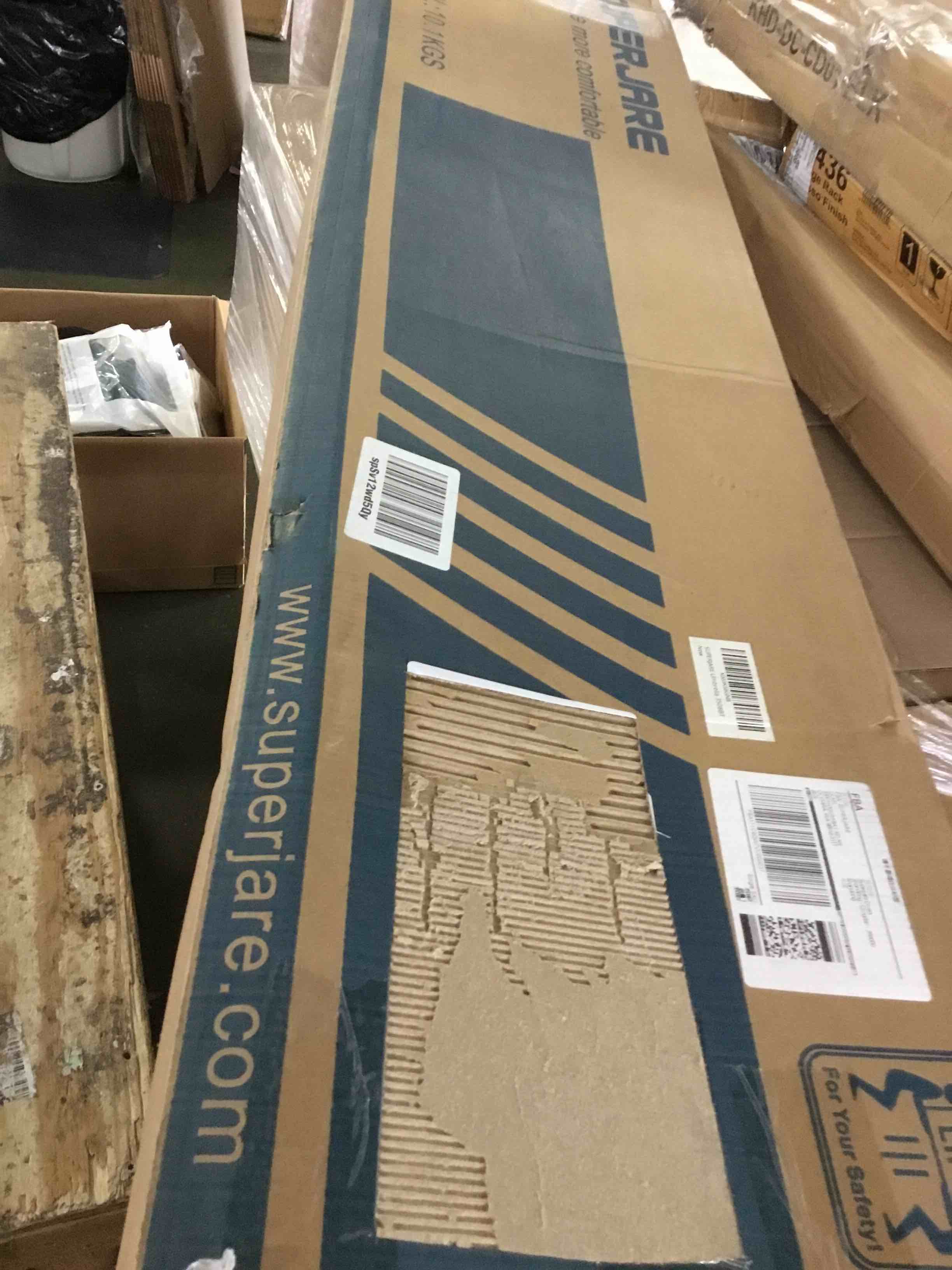 https://s3.amazonaws.com/lotting-images-prod/bidfta/BLU5045932_1687271295201.jpeg