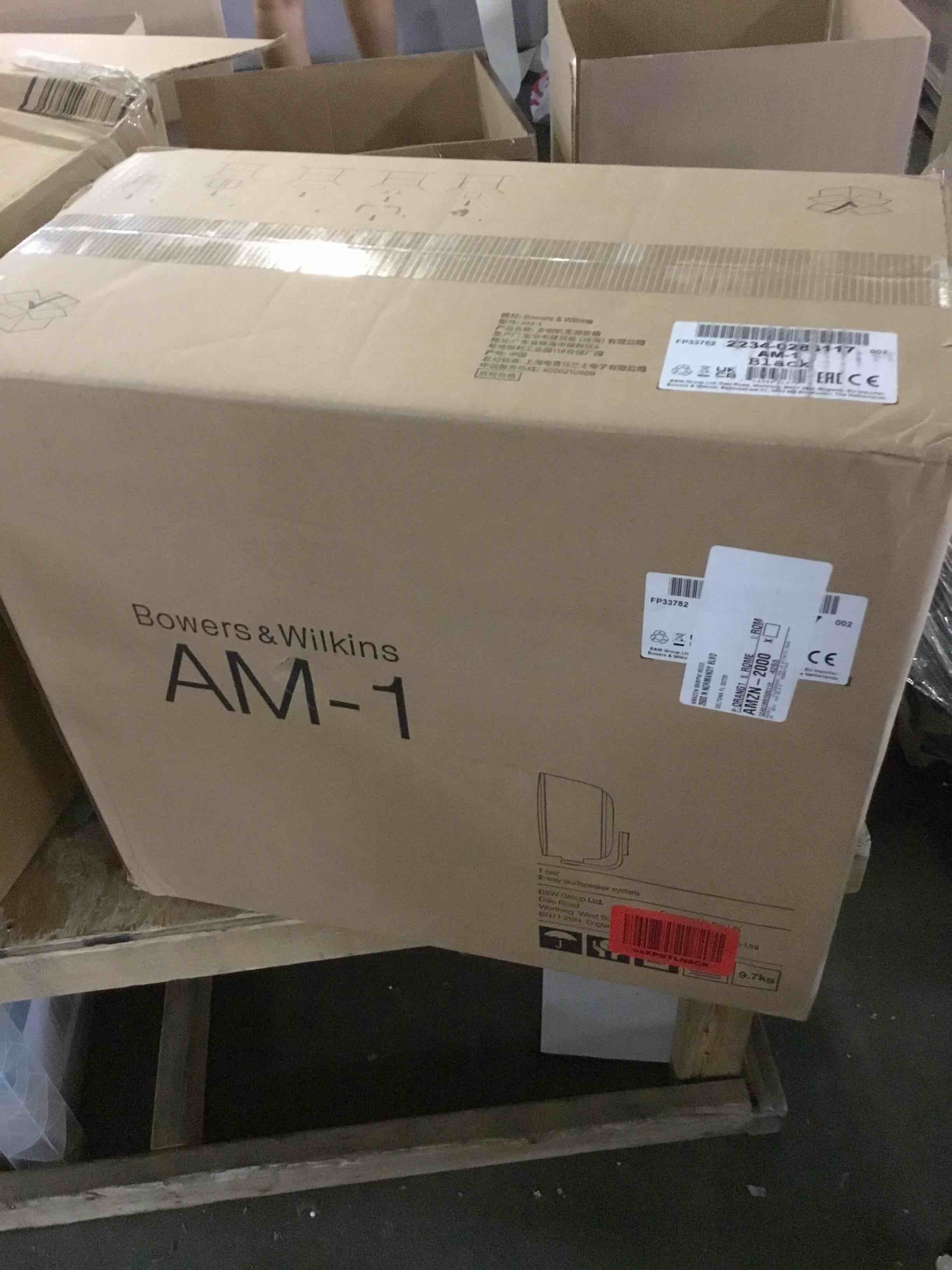 https://s3.amazonaws.com/lotting-images-prod/bidfta/BLU5046309_1687446081766.jpeg