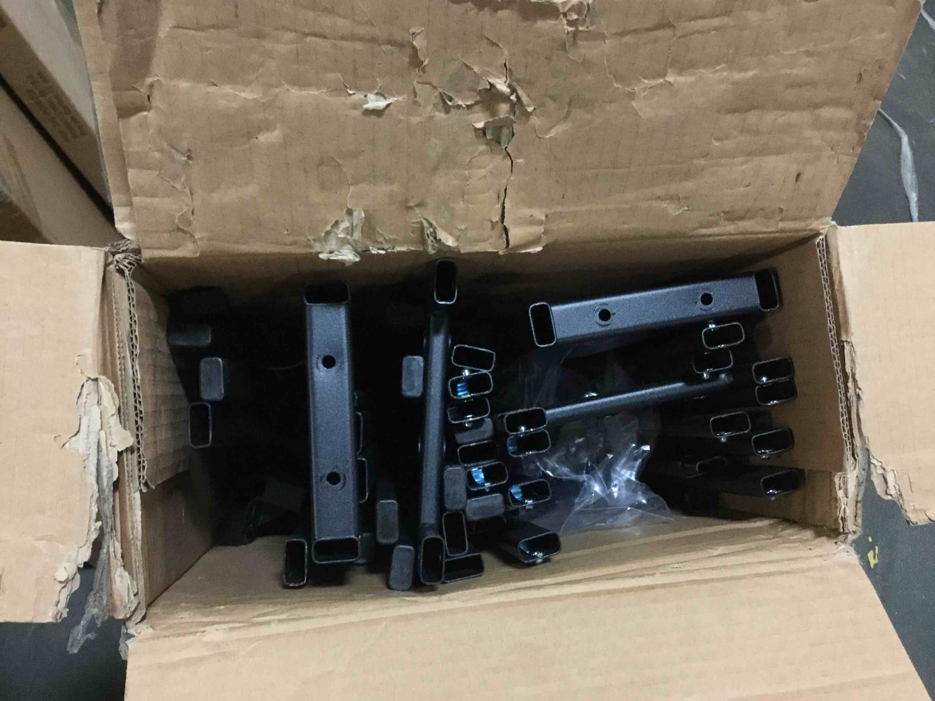 https://s3.amazonaws.com/lotting-images-prod/bidfta/BLU5047734_1687450718332.jpeg