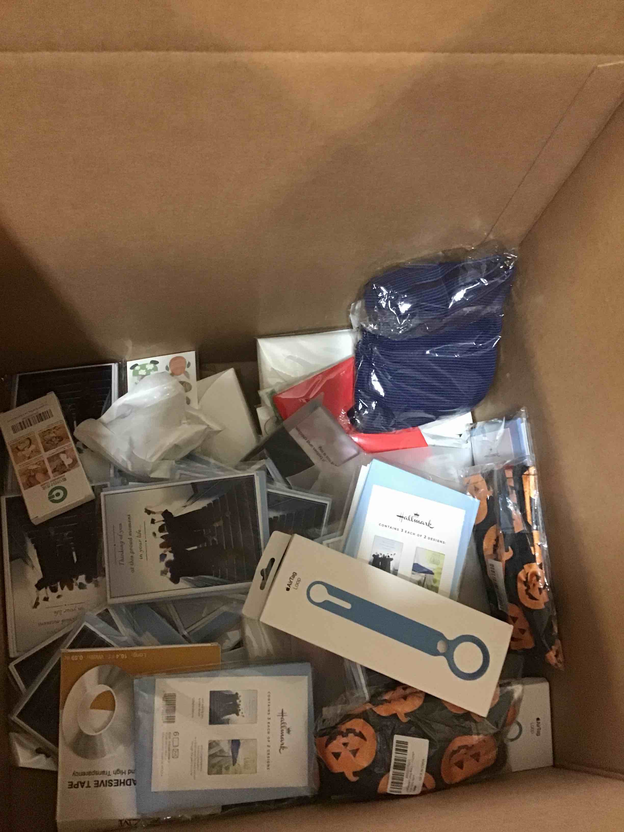 https://s3.amazonaws.com/lotting-images-prod/bidfta/BLU5048429_1685557450754.jpeg