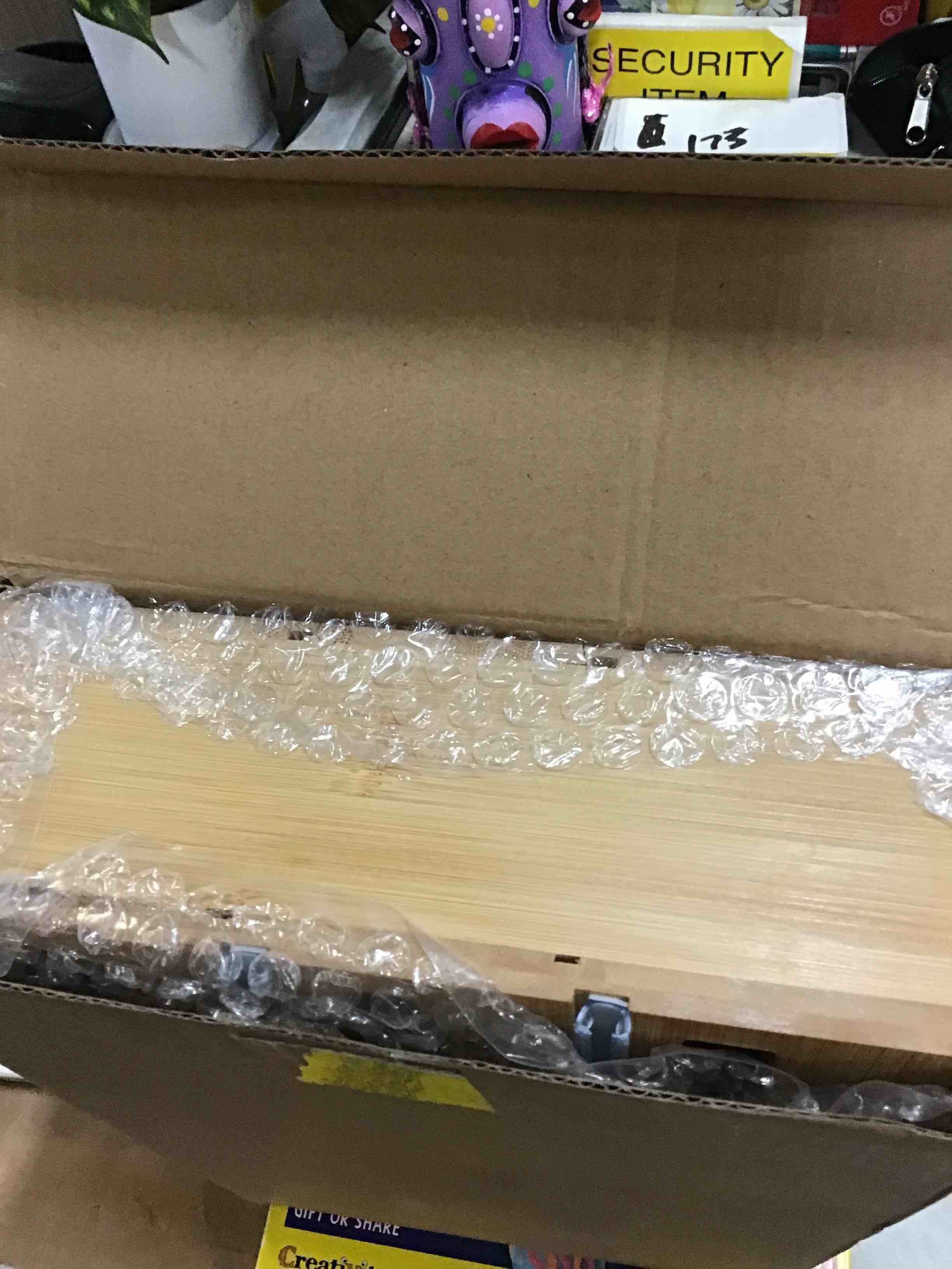 https://s3.amazonaws.com/lotting-images-prod/bidfta/BLU5048682_1685718710852.jpeg