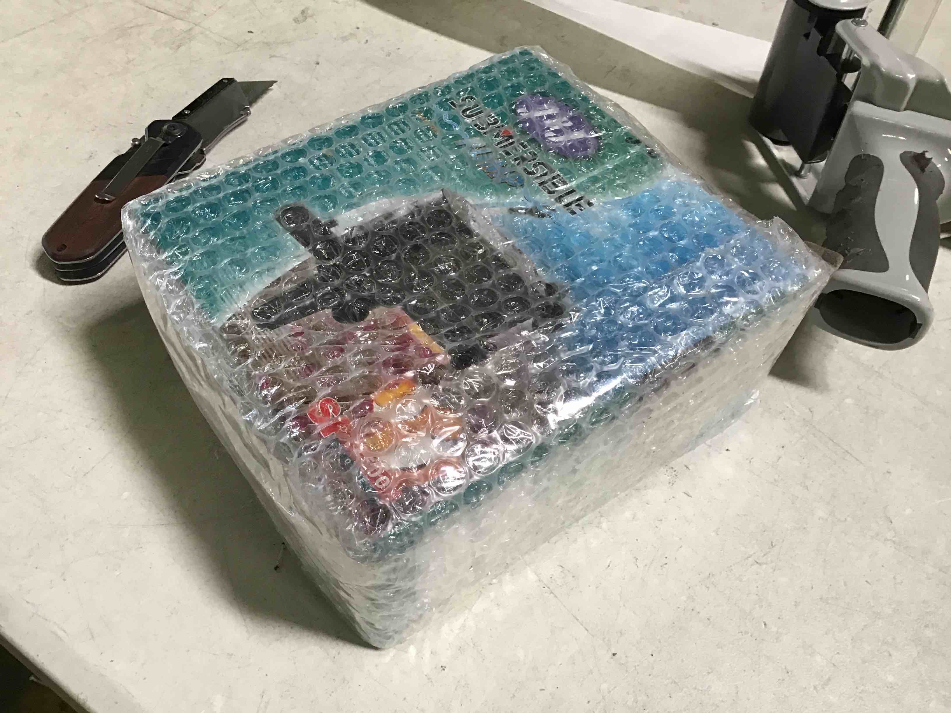 https://s3.amazonaws.com/lotting-images-prod/bidfta/BLU5051098_1685123151518.jpeg