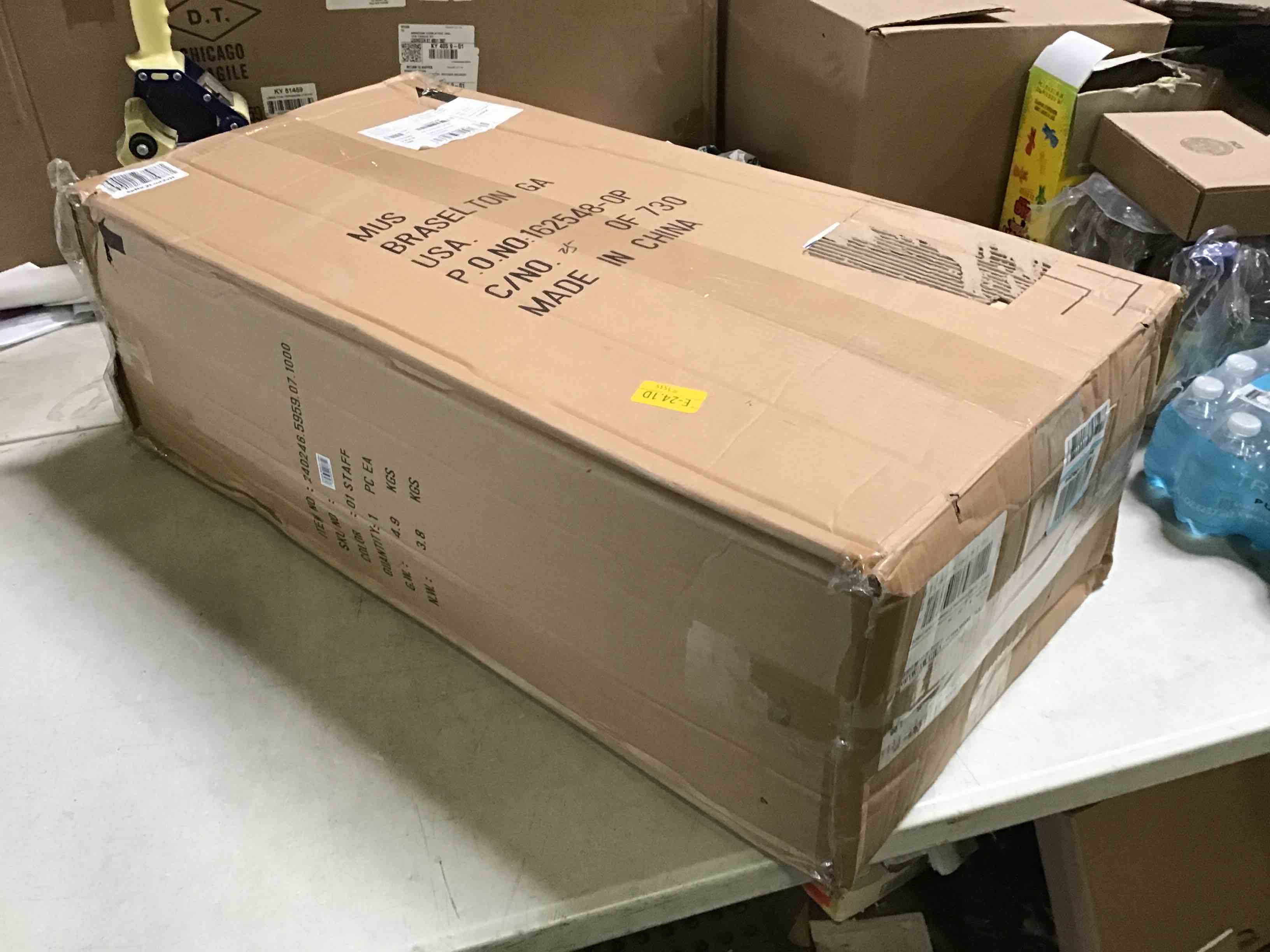 https://s3.amazonaws.com/lotting-images-prod/bidfta/BLU5051101_1685125303378.jpeg