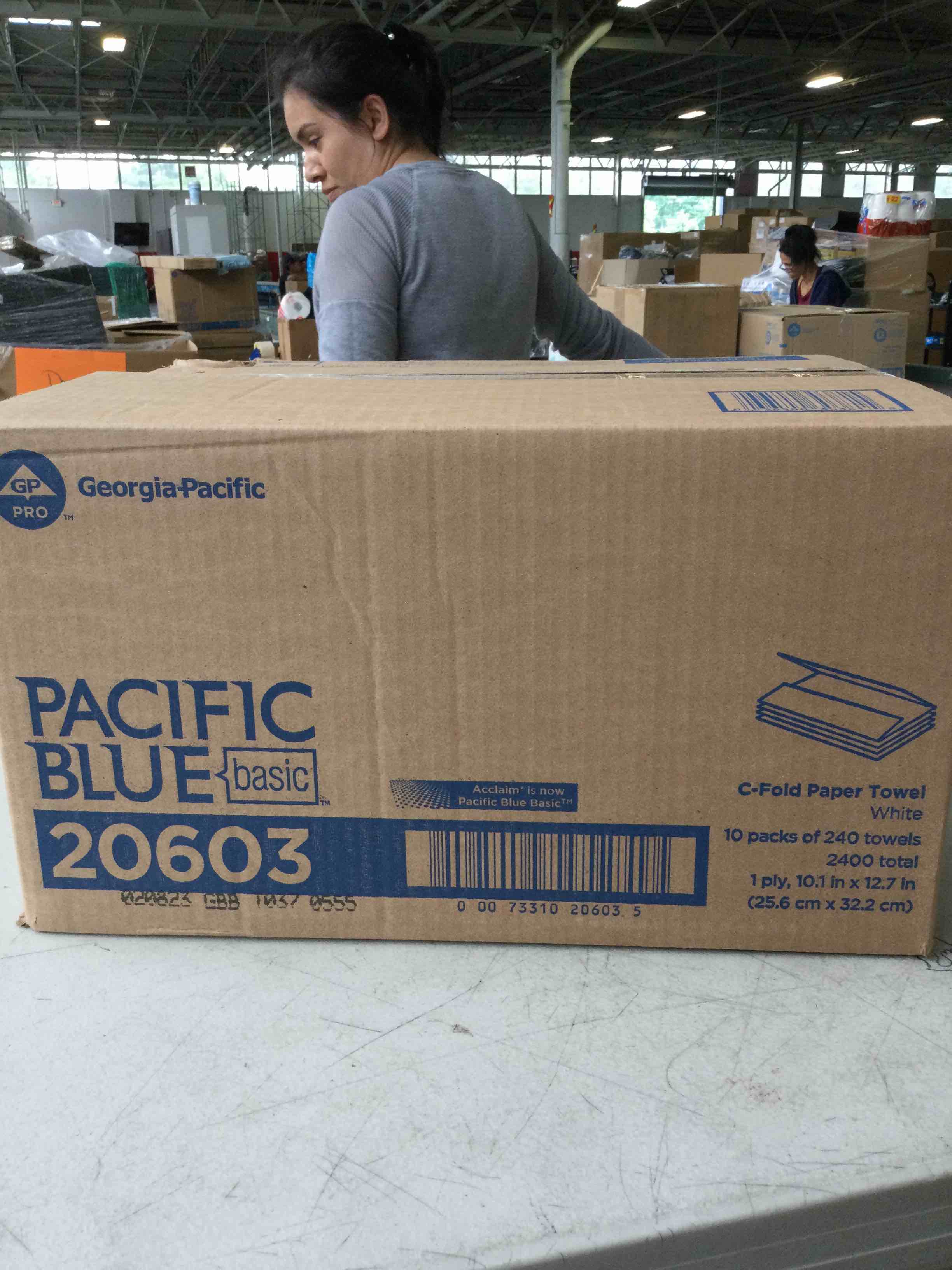 https://s3.amazonaws.com/lotting-images-prod/bidfta/BLU5052379_1687202554231.jpeg