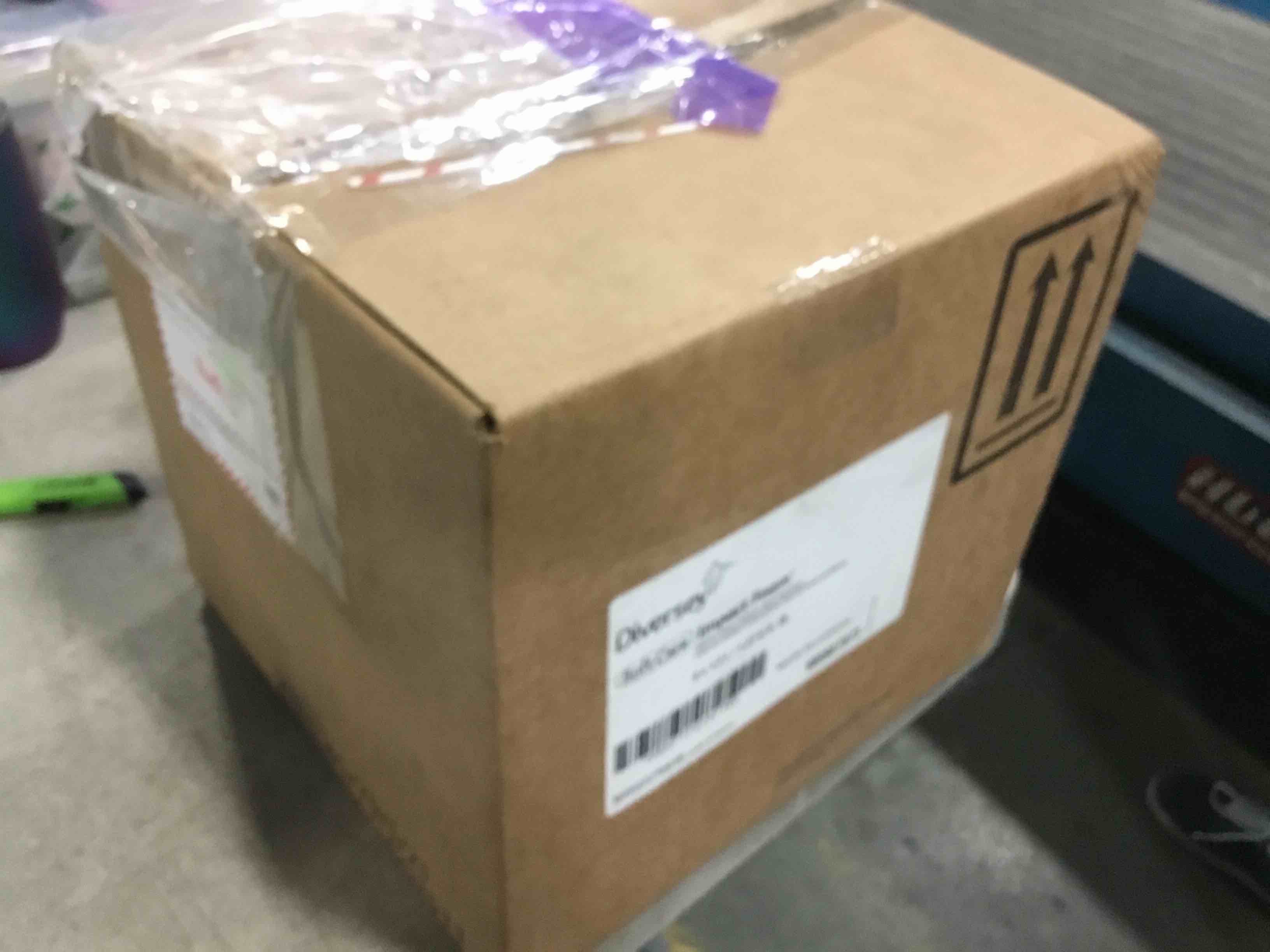 https://s3.amazonaws.com/lotting-images-prod/bidfta/BLU5055851_1685448646649.jpeg